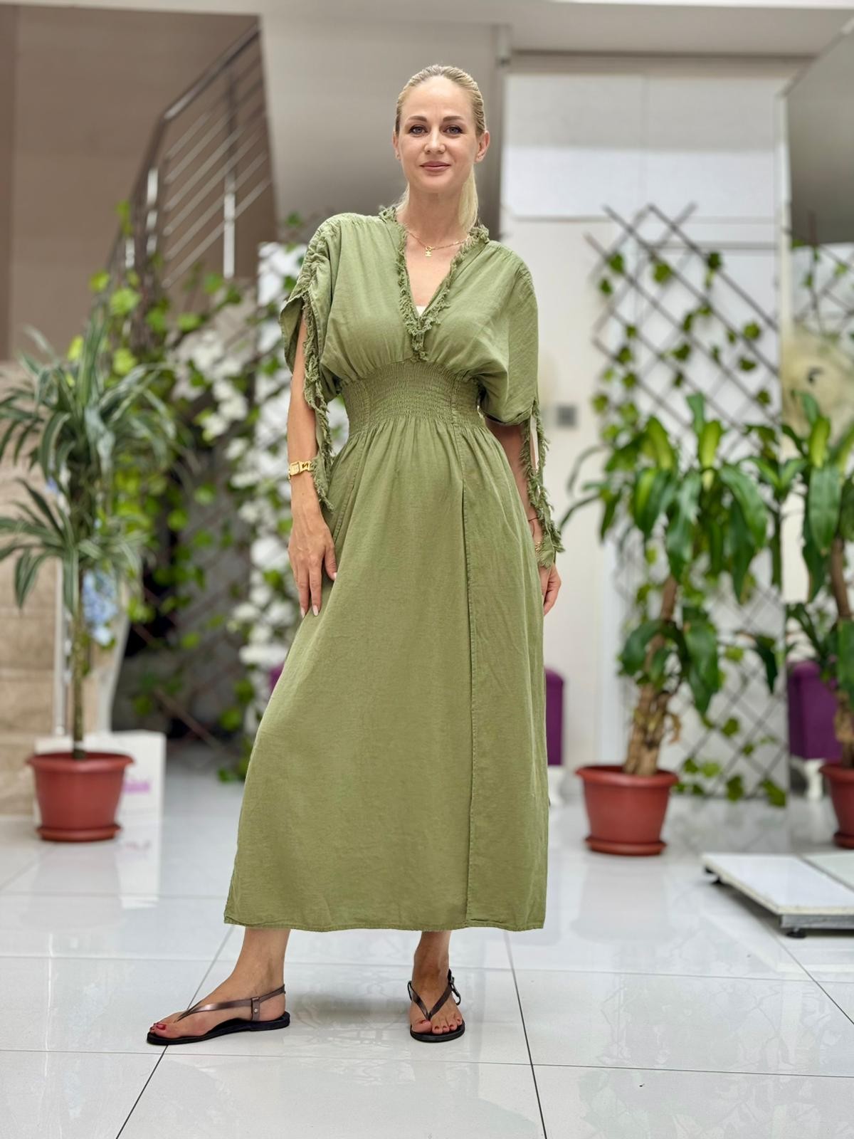 PT242500 Beli Lastikli Yaka Omuz Püsküllü Derin Yırtmaçlı Coton Elbise Haki