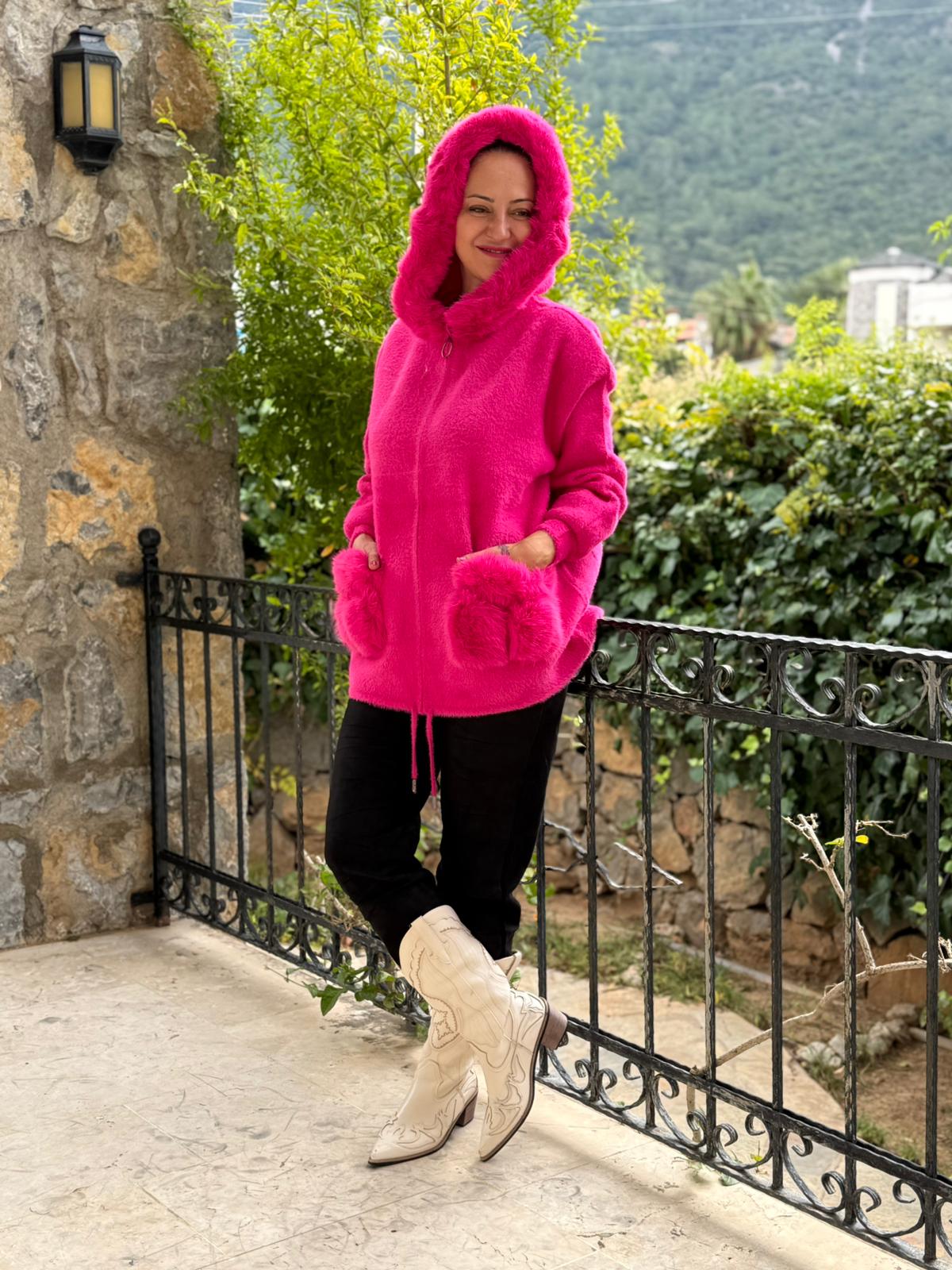 N33035 Abrigo Angora Con Capucha Y Bolsillos Crema