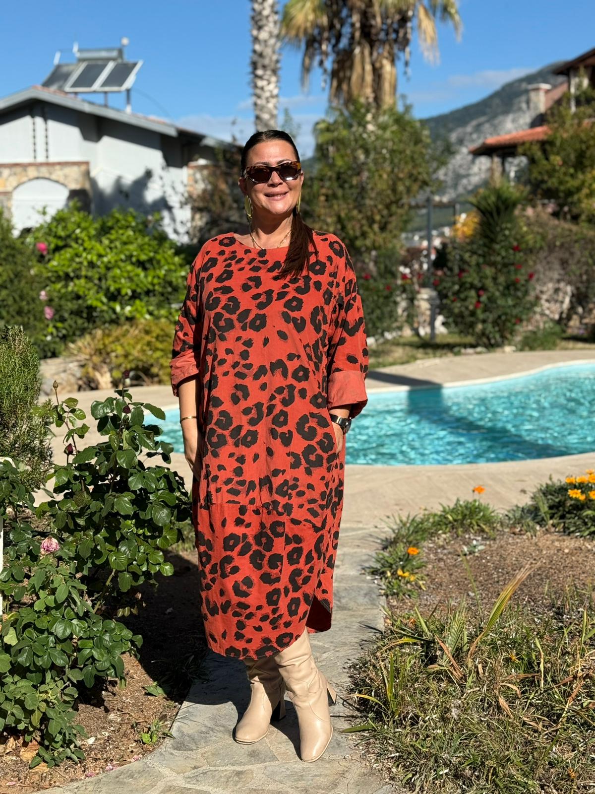 YG12231 Leopar Desenli İtalyan Kadife Elbise Kiremit