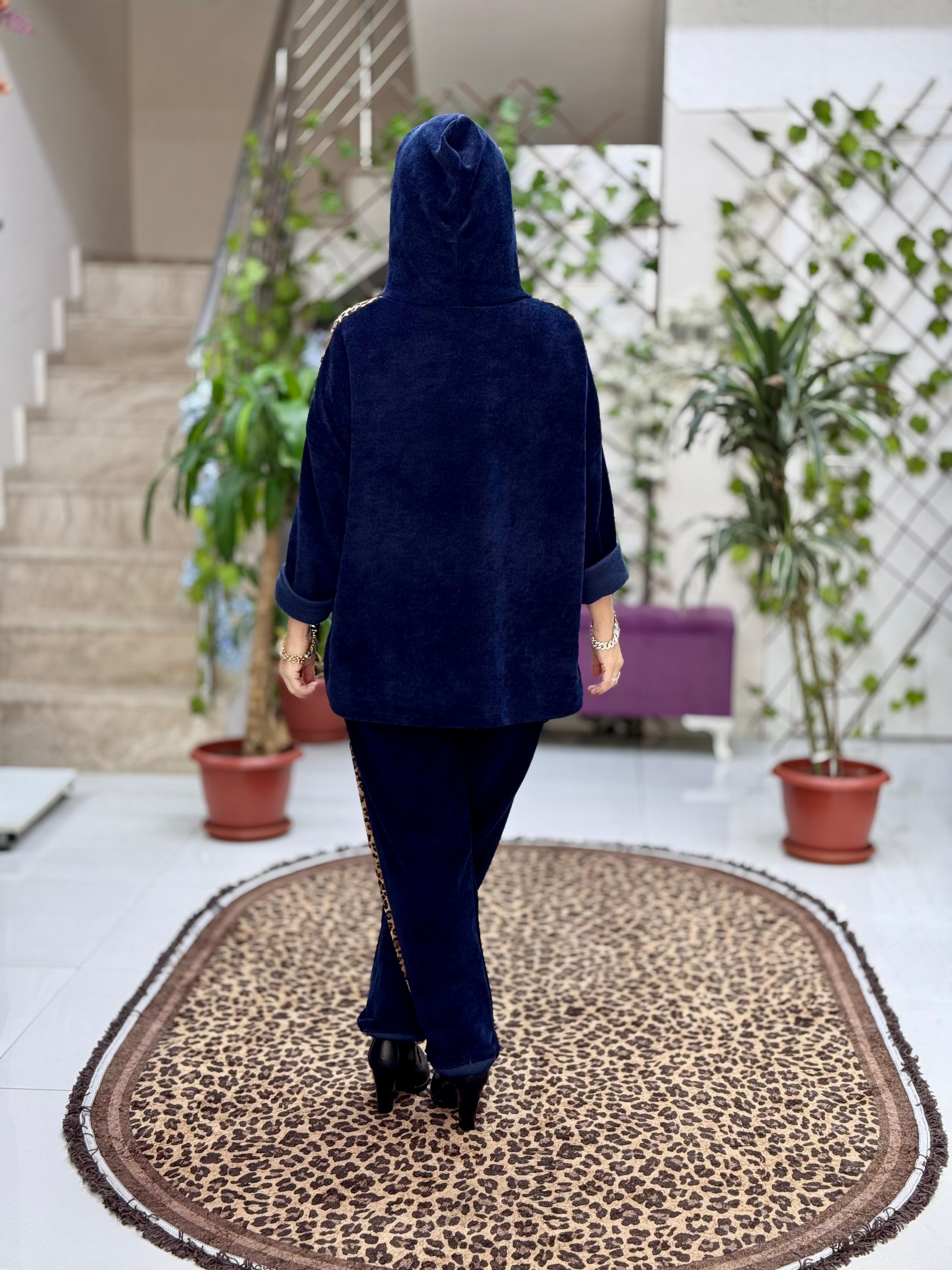 NC24145 İtalyan Kapişonlu Leopar detaylı Kadife Takım Lacivert