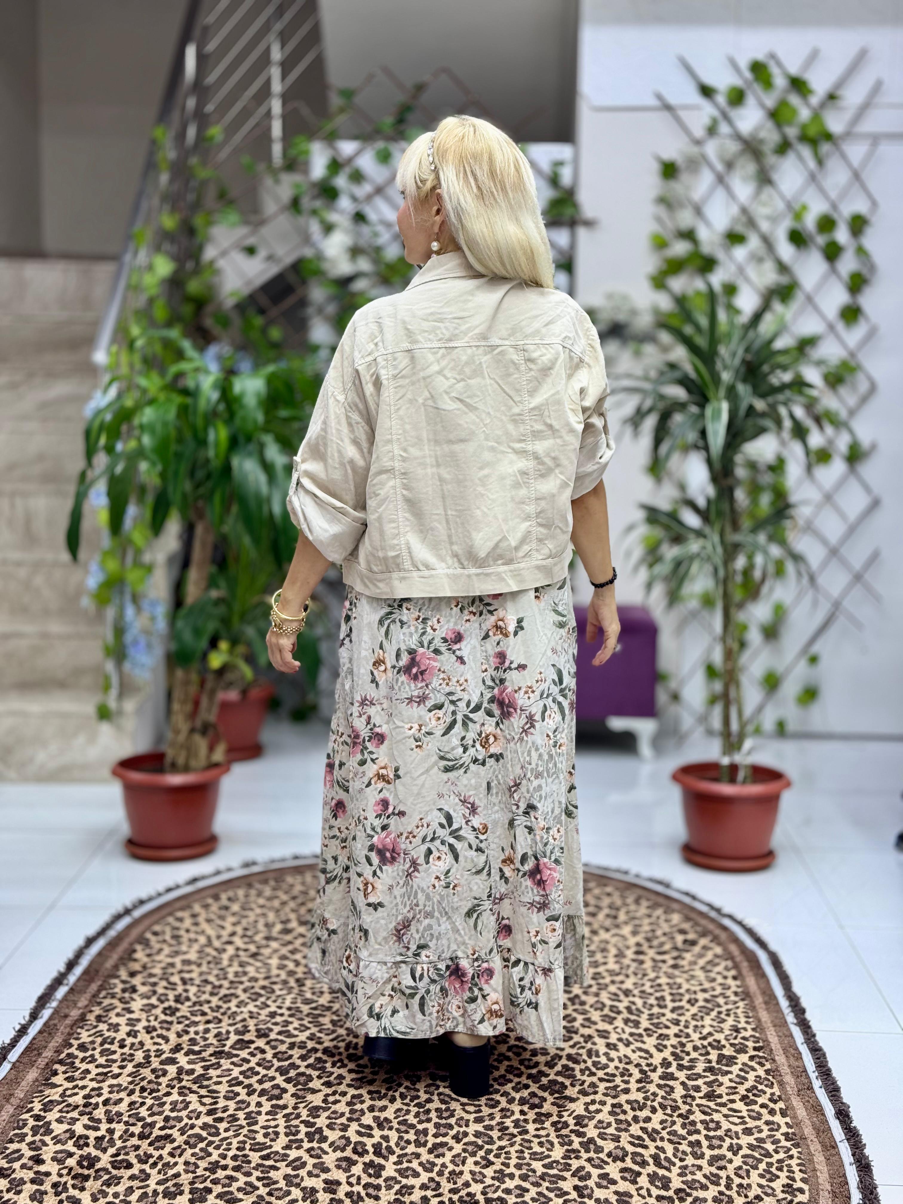 NC25001 İtalyan Kadife Çiçekli Elbise Ceket Takım Krem