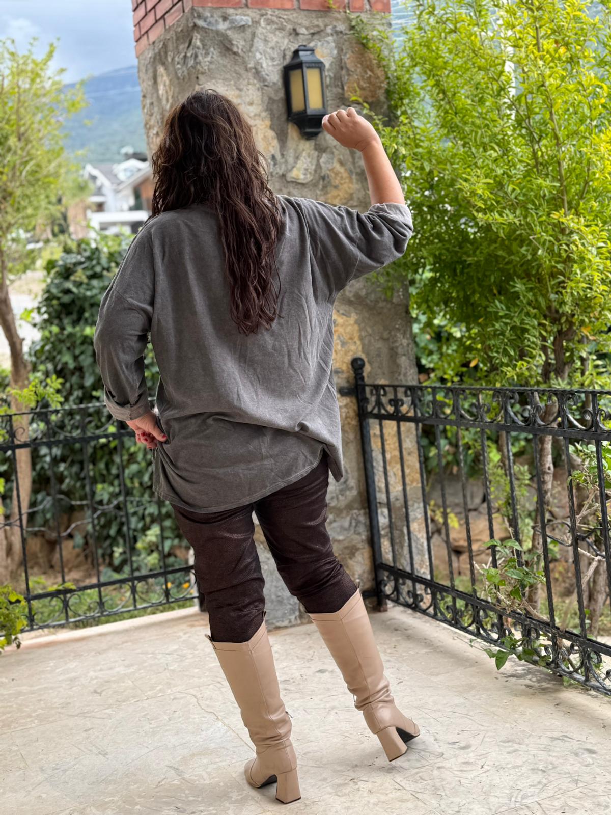 YG2098 Omuz Cep Dantelli Süet Sweatshirt Kahverengi