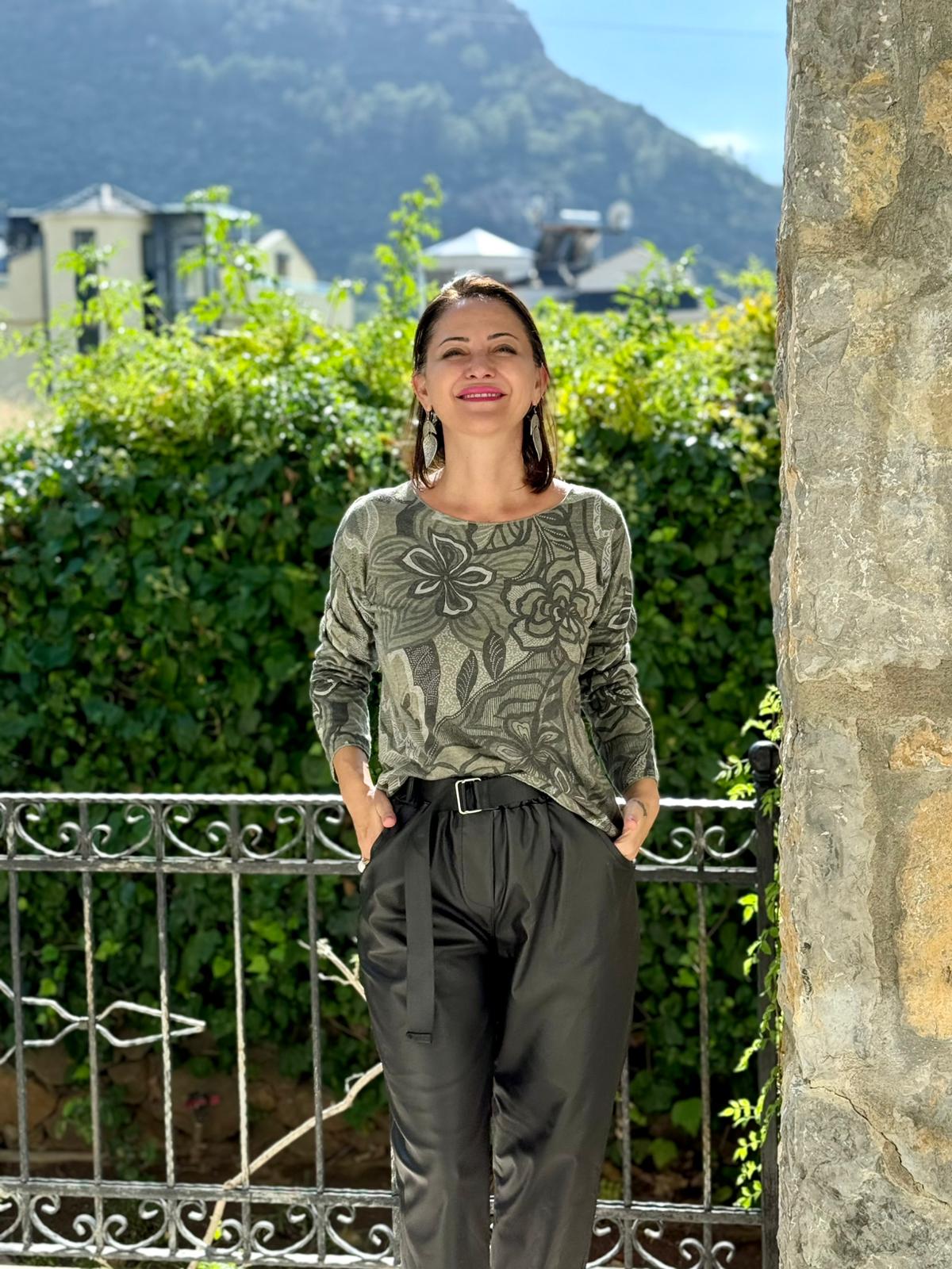 YG7036 Çiçek Desenli V Yaka İtalyan Triko Bluz Yeşil