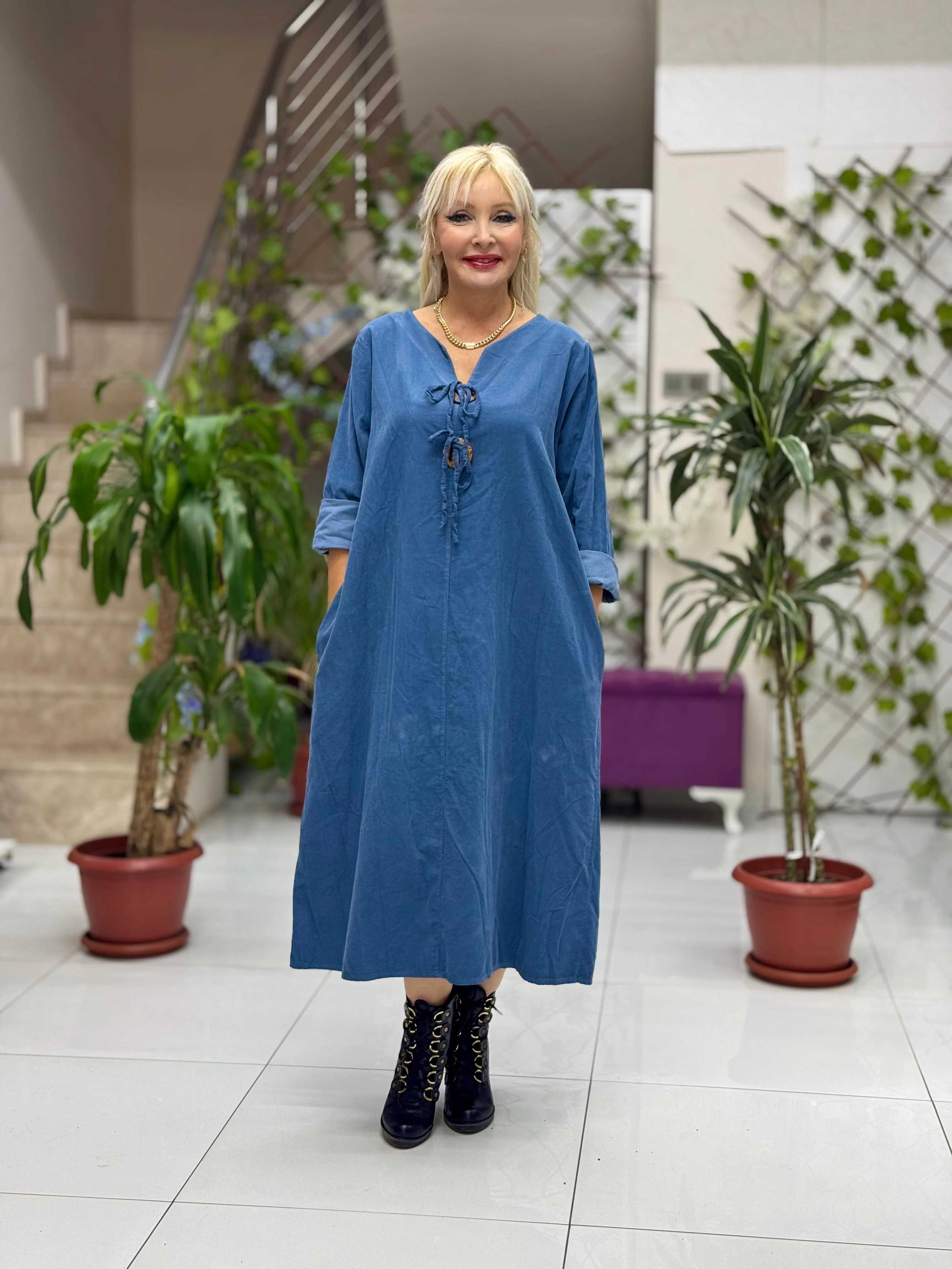 NC24202 Düğmeli İtalyan Kadife Elbise Mavi