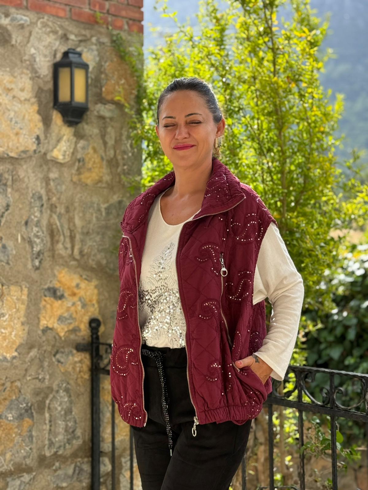 NC61582 Pul Payetli Balıkçı Yaka İtalyan Kapitone Yelek Bordo