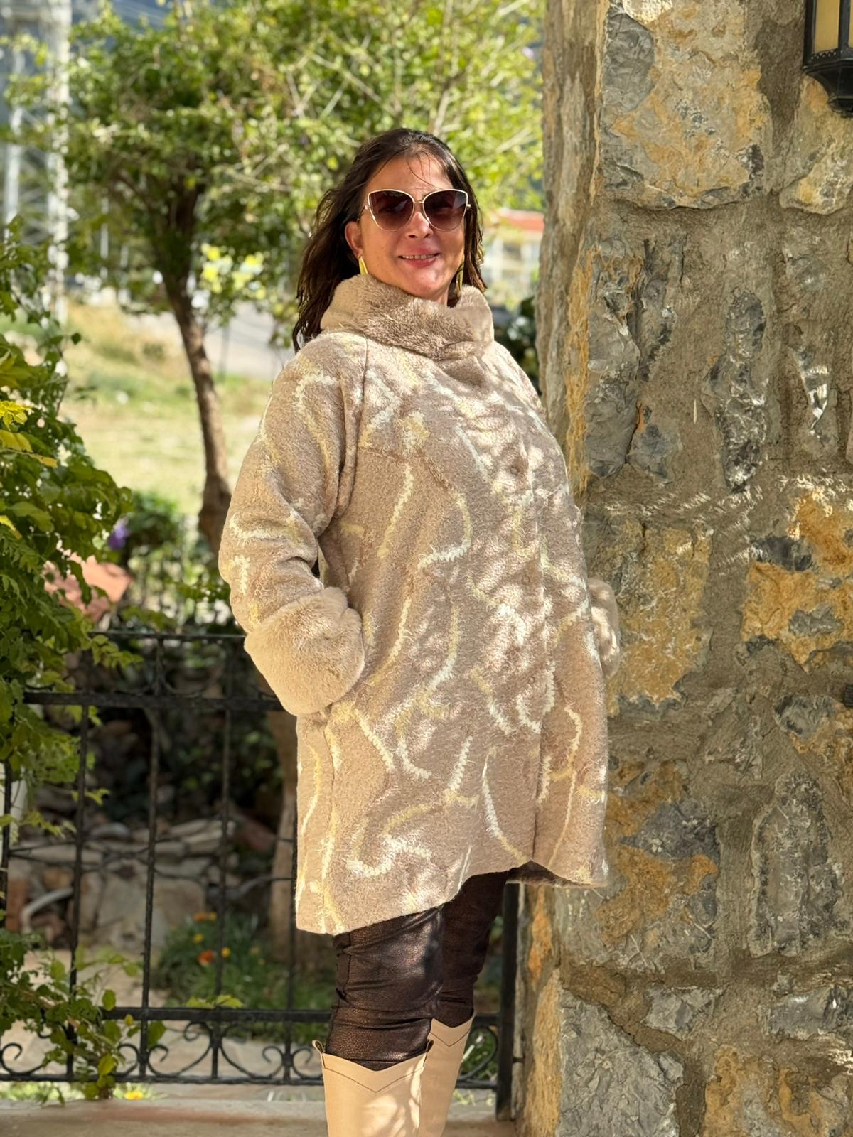 N2238 Abrigo Napa Leopardo Cremallera Negro