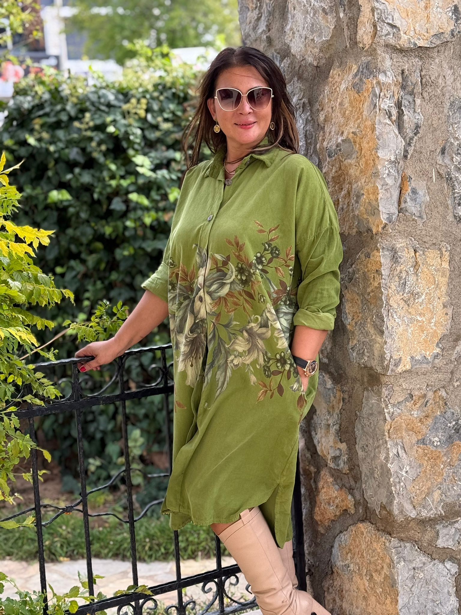 YG11410 Çiçek Baskılı Erkek Yaka  İtalyan Kadife Gömlek Elbise Fıstık