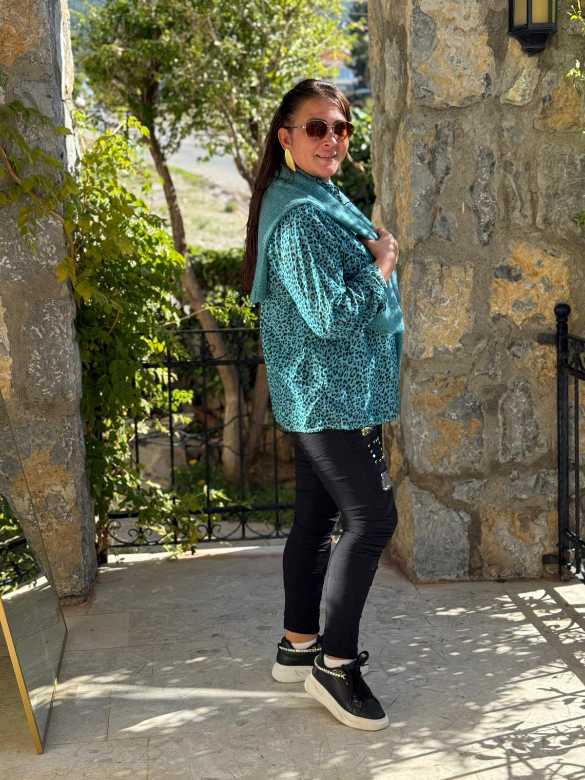 P6811 Prendas de punto con estampado de camuflaje Caqui