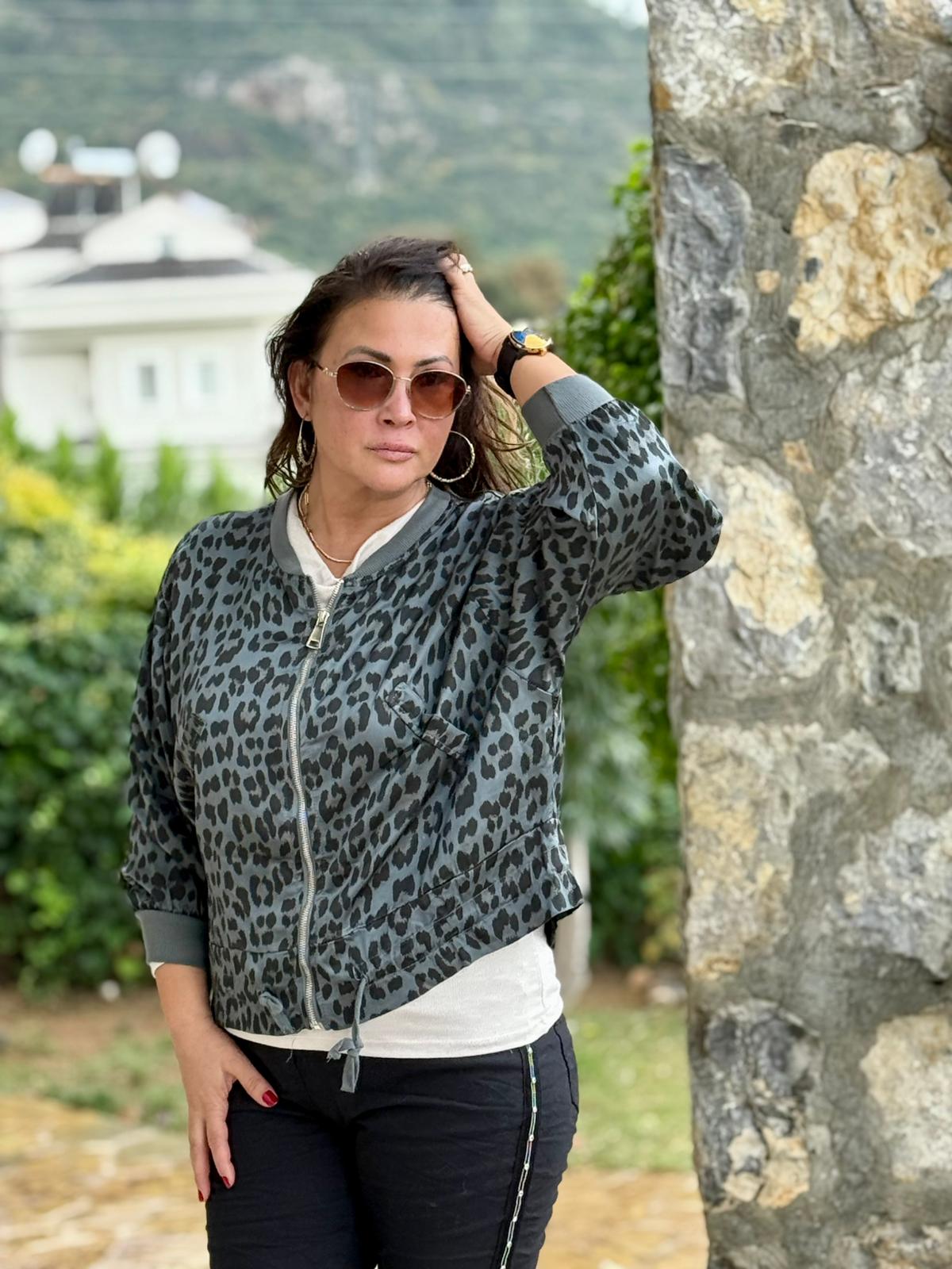 YG837903 İtalyan Leoparlı Saten İpek Ceket Haki