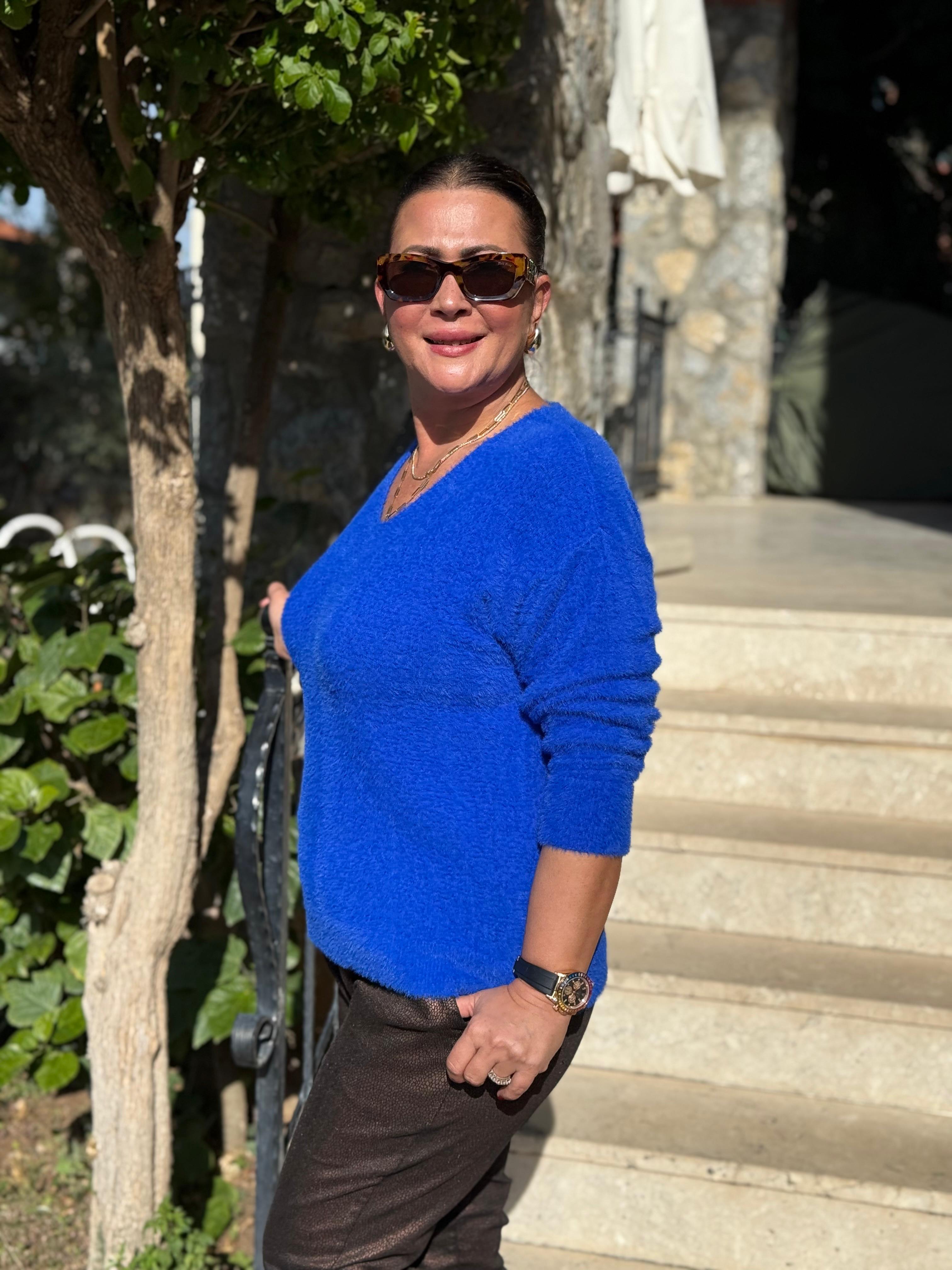 YG24029 İtalyan V Yaka Peluş Angora Kazak Saks