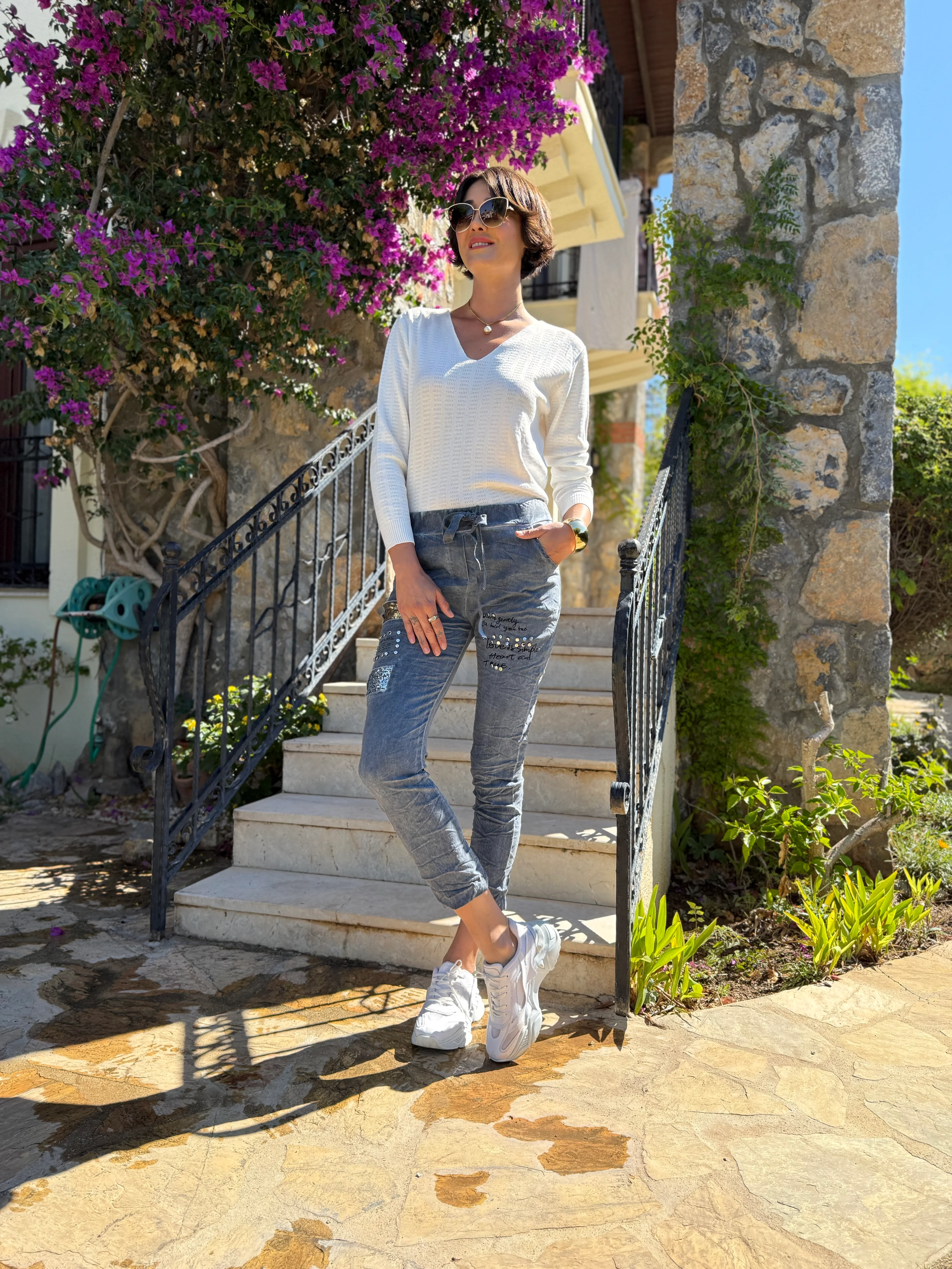 YG22028 İtalyan Yazı Desen Pulpayetli Coton Pantolon Mavi