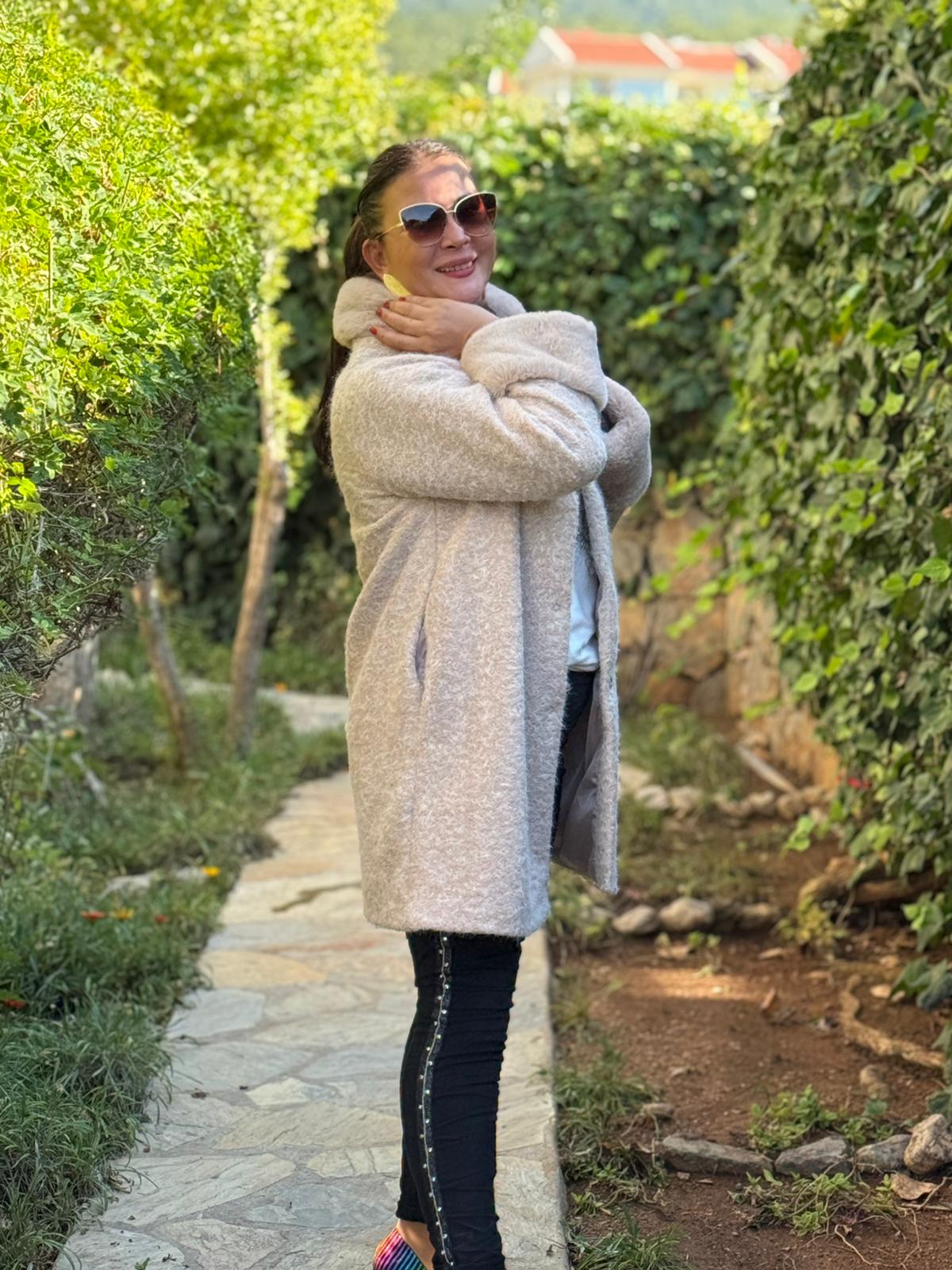 N2238 Abrigo Napa Leopardo Cremallera Negro