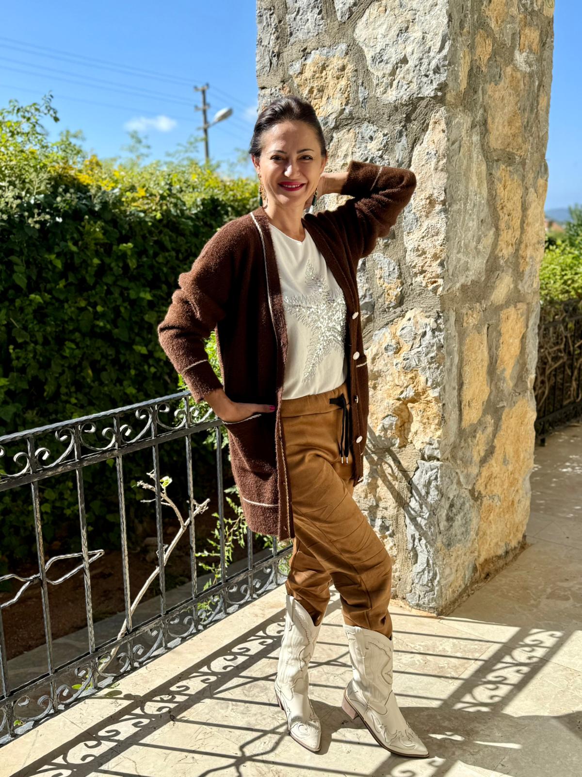 NC1067 Düğmeli İşlemeli Yün Hırka Kahverengi