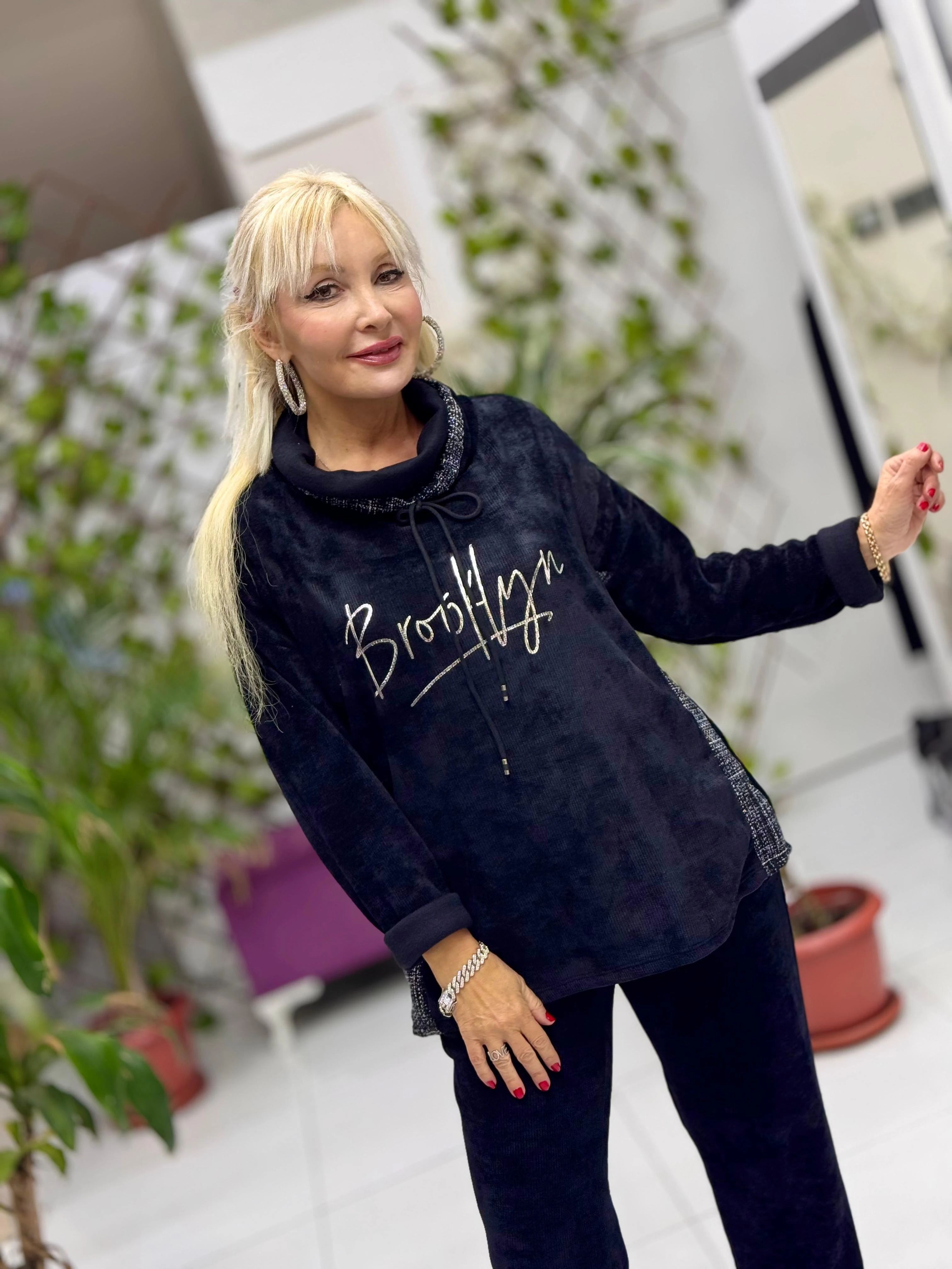 NC15495 Brooklyn Yazılı Degaje Yaka İtalyan Kadife Takım Siyah