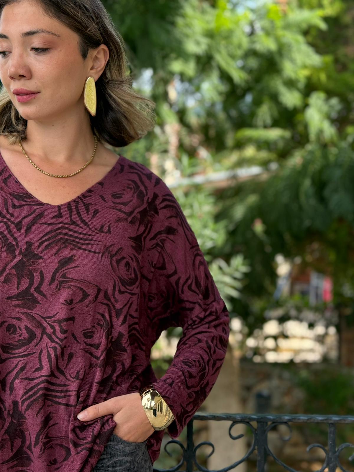 NC1128A İtalyan V Yaka Gül Desenli Triko Bluz Vişne