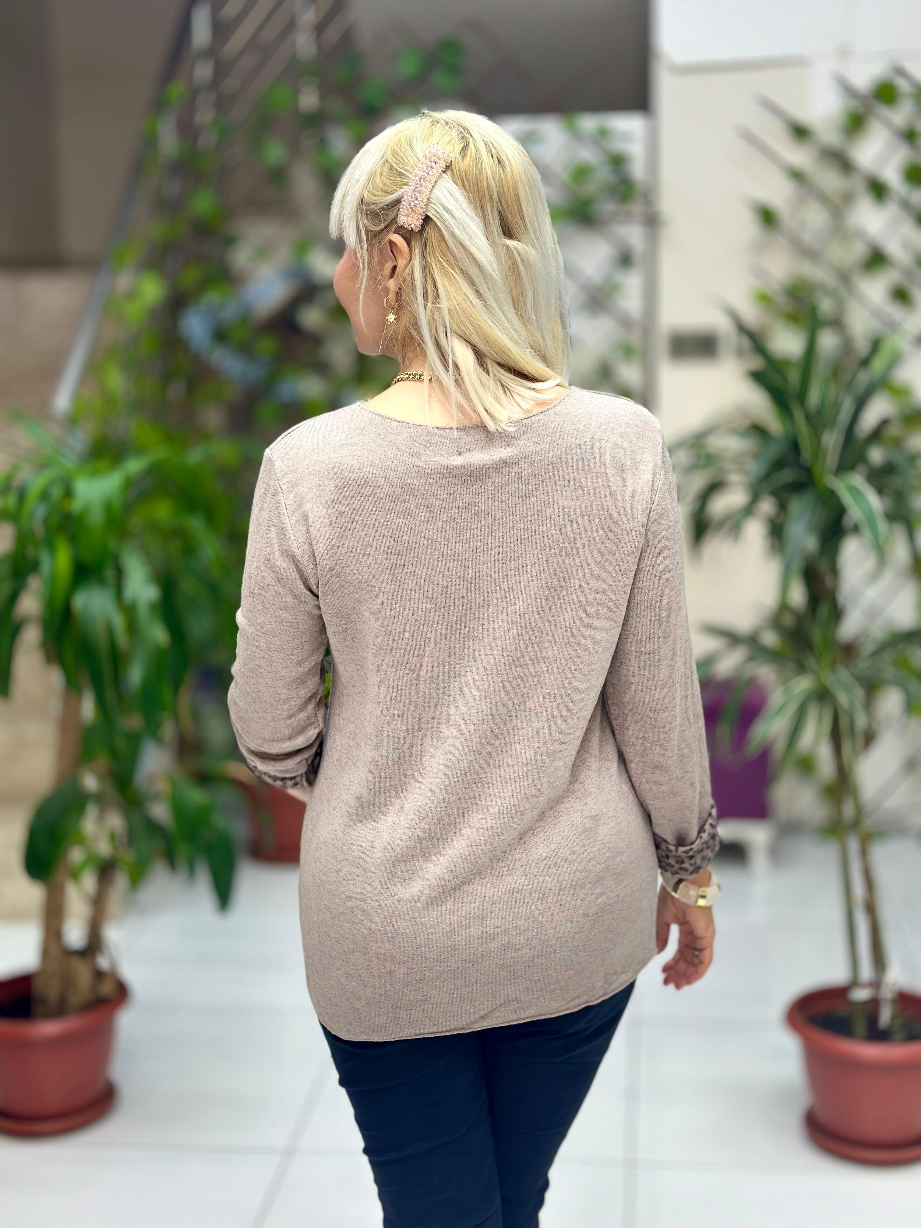 NC218181 İçi Leoparlı Yuvarlak Yaka Triko Büyük Kalıp Bluz Vizon