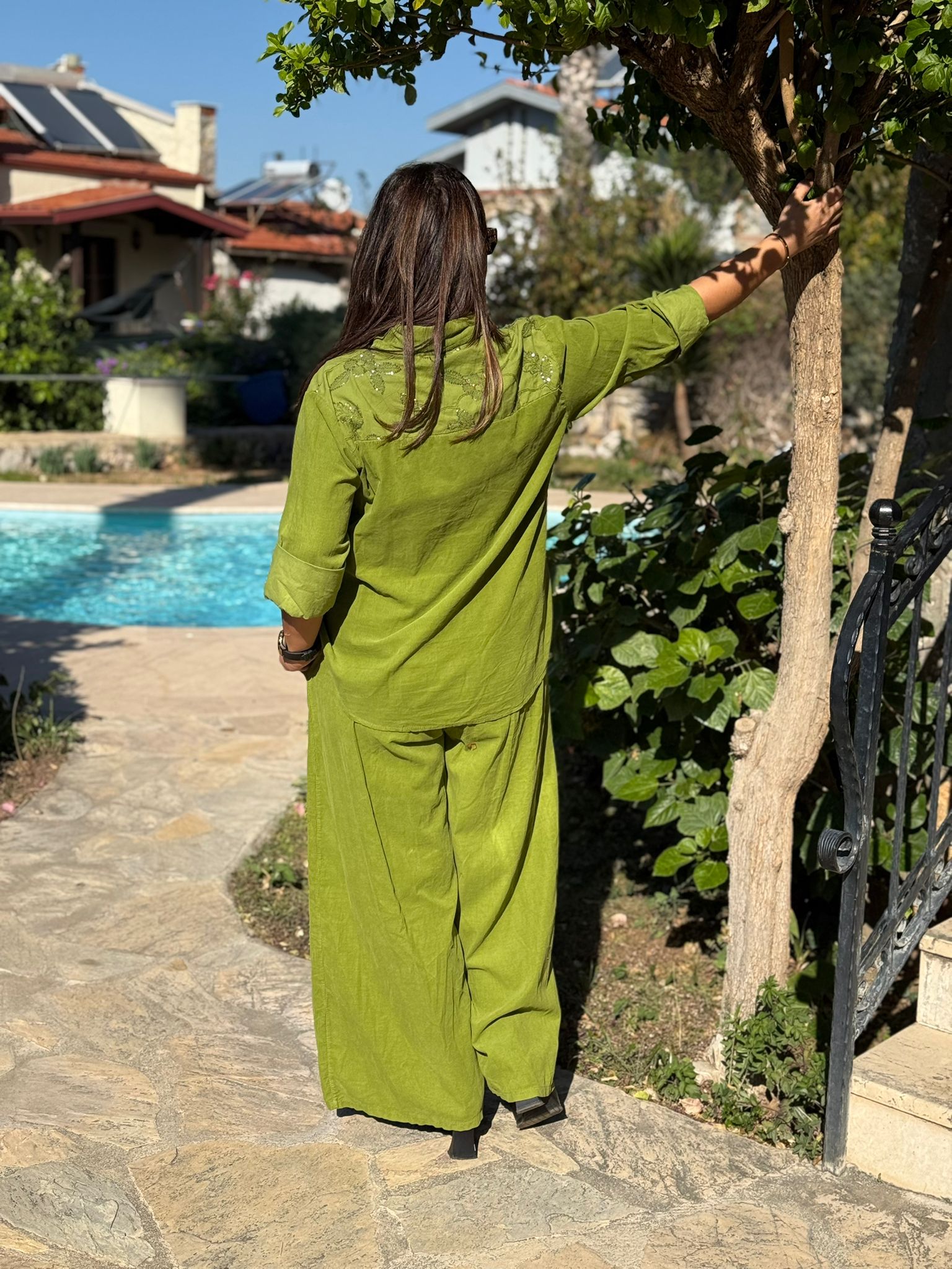 NC25446 İtalyan Kadife Pullu Pantolon Bluz Takım Fıstık Yeşili