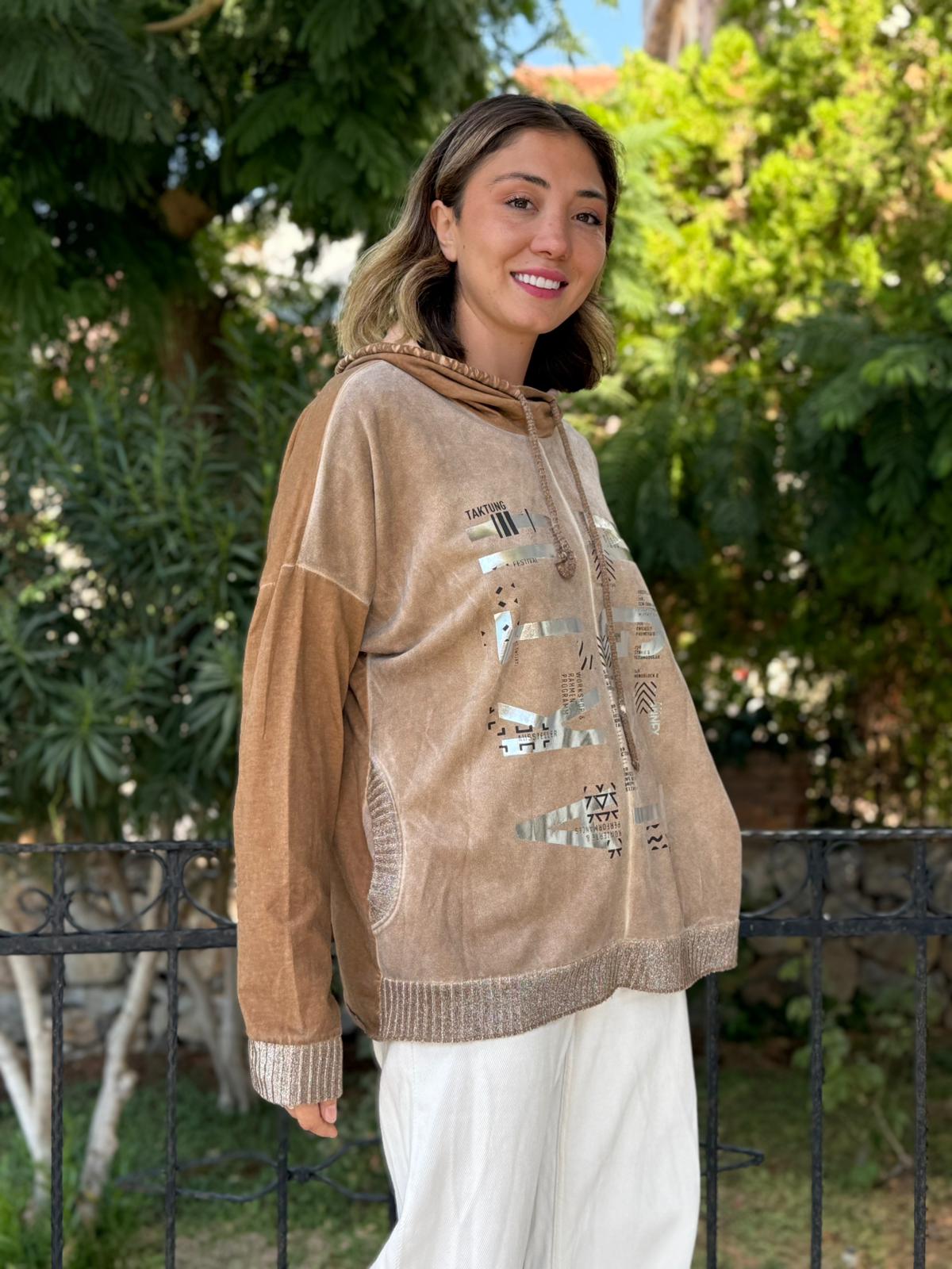 NC53050D İtalyan Yazı Baskılı Cepli Kapüşonlu Coton Sweatshirt Camel