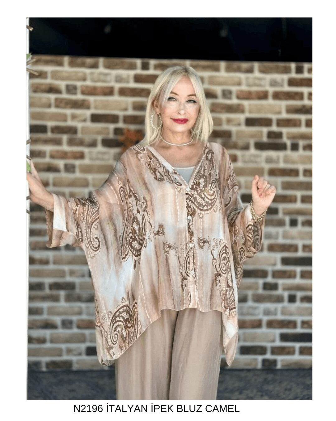 N2196 Blusa Italiana Seda Camel