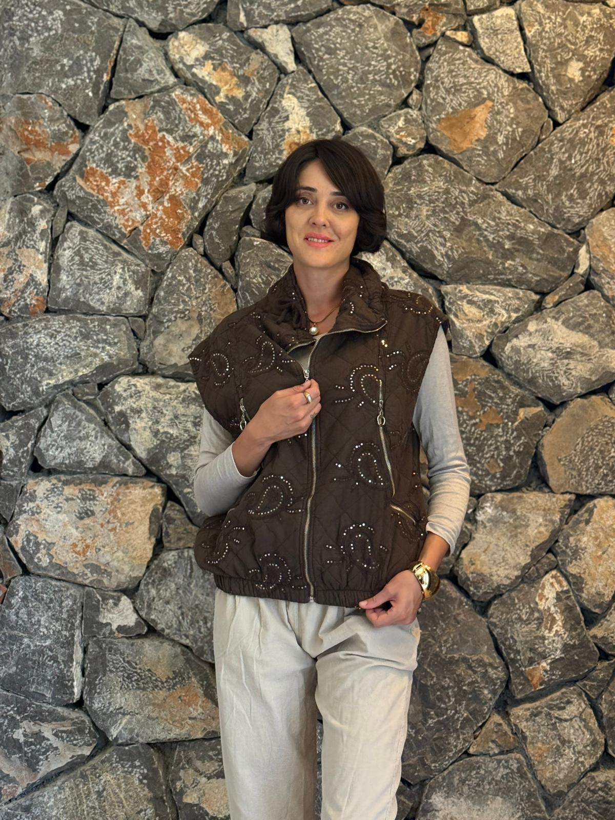 NC61582 Pul Payetli Balıkçı Yaka İtalyan Kapitone Yelek Kahverengi