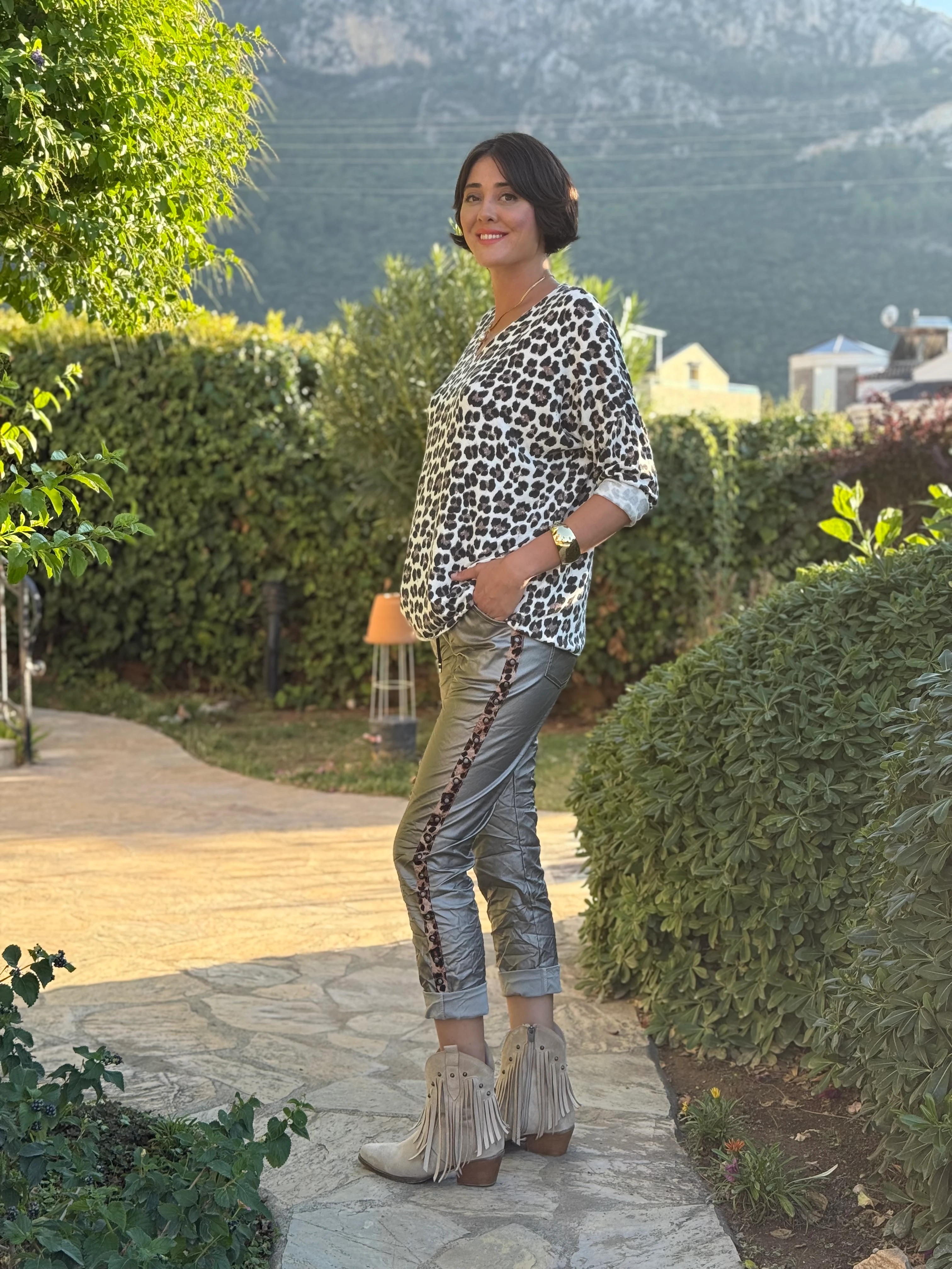 NC21970 İtalyan Yanlar Leopar Detay Zımbalı Deri Pantolon Gri