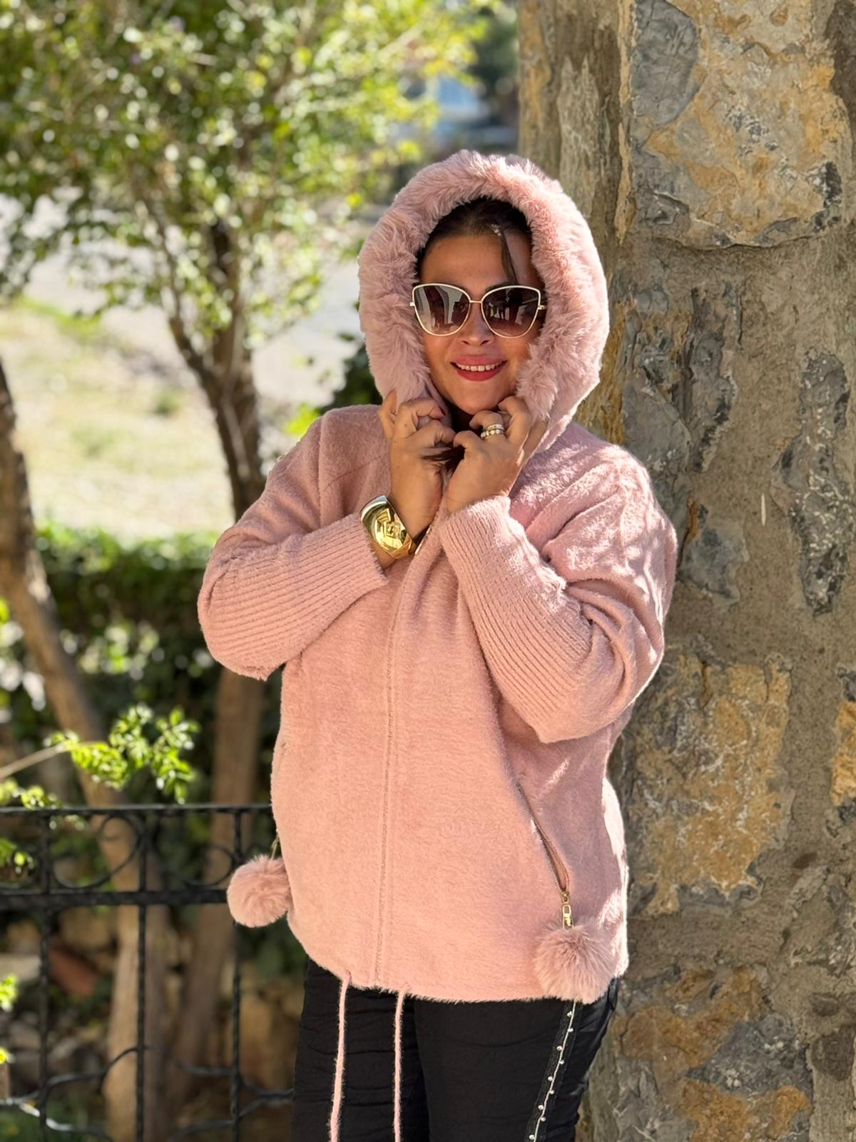 PT10670 Kapüşonlu Cebi Fermuarlı Ponponlu İtalyan Angora Kaban Pudra