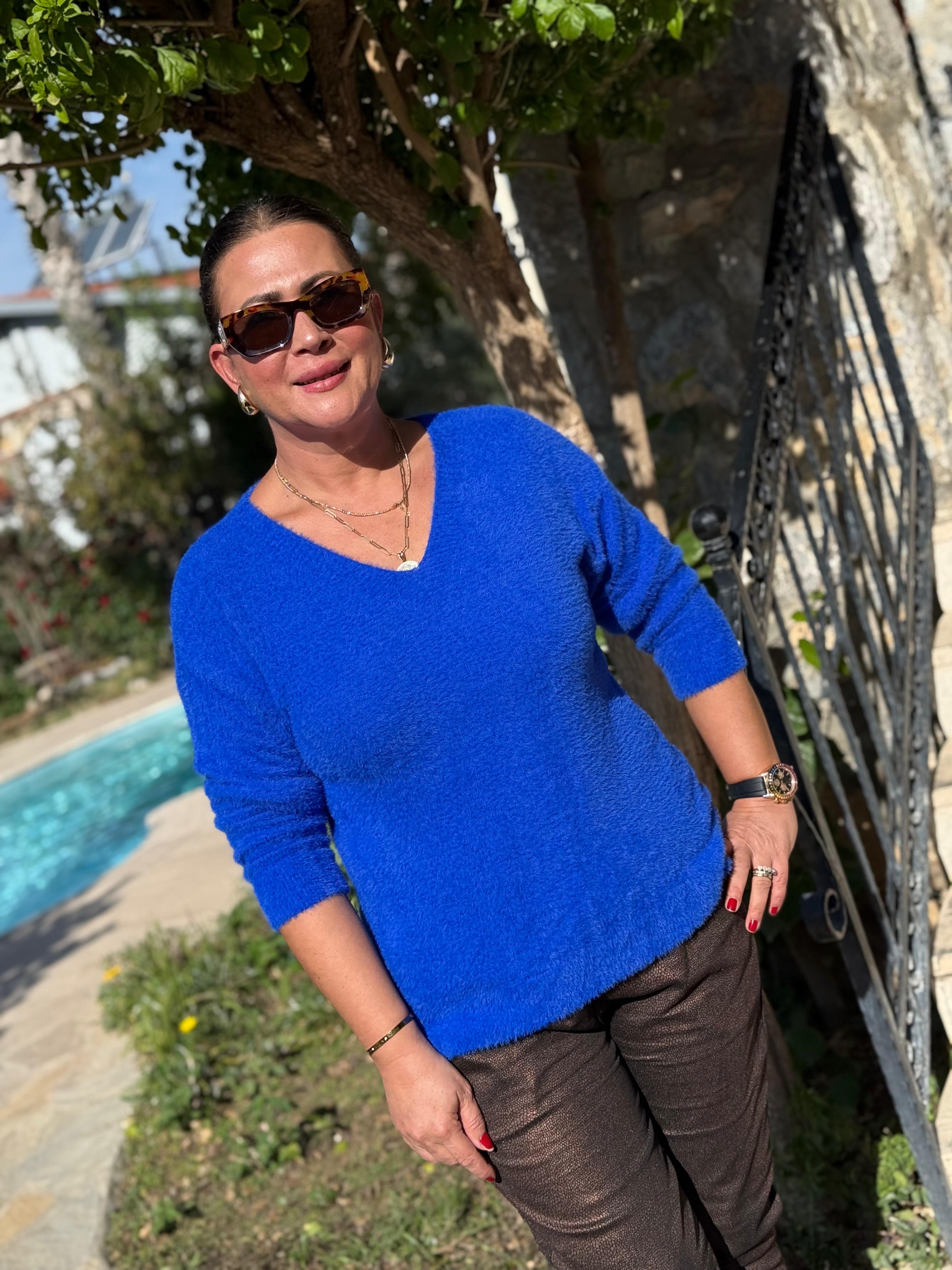 YG24029 İtalyan V Yaka Peluş Angora Kazak Saks