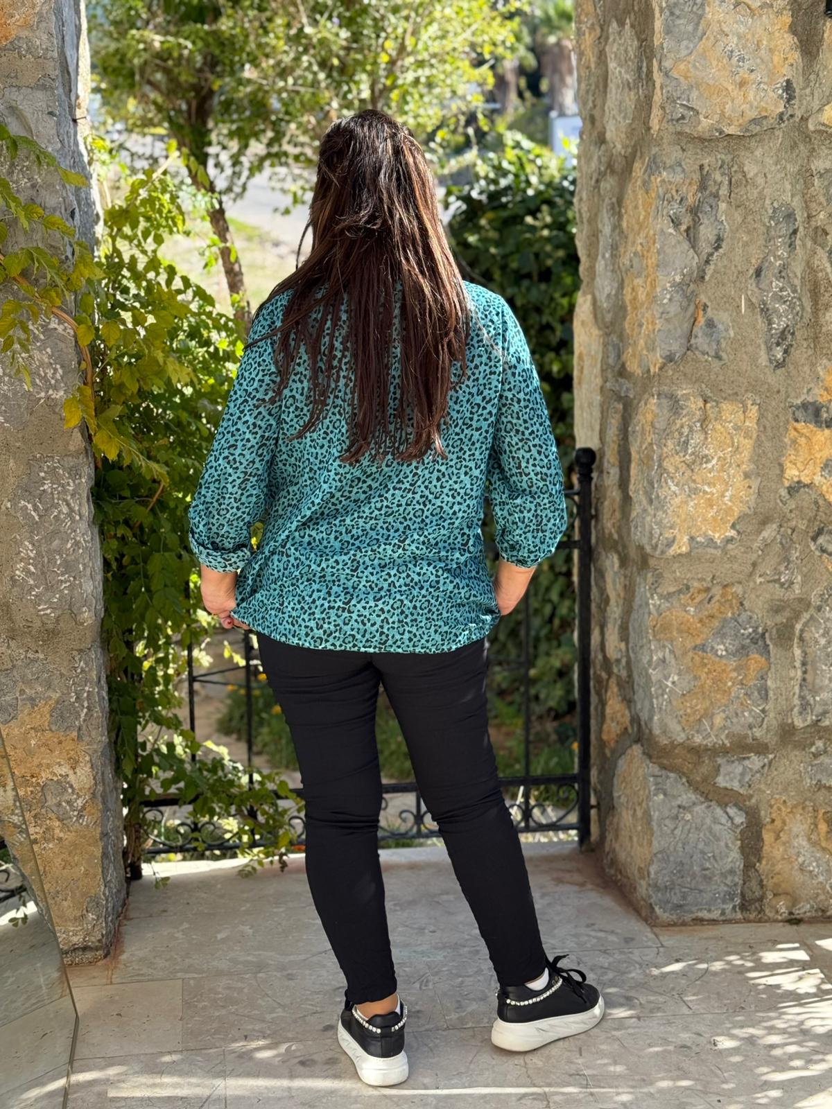 P6811 Prendas de punto con estampado de camuflaje Caqui