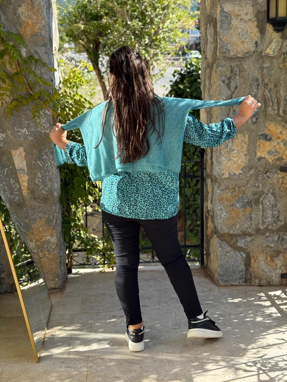 P6811 Prendas de punto con estampado de camuflaje Caqui