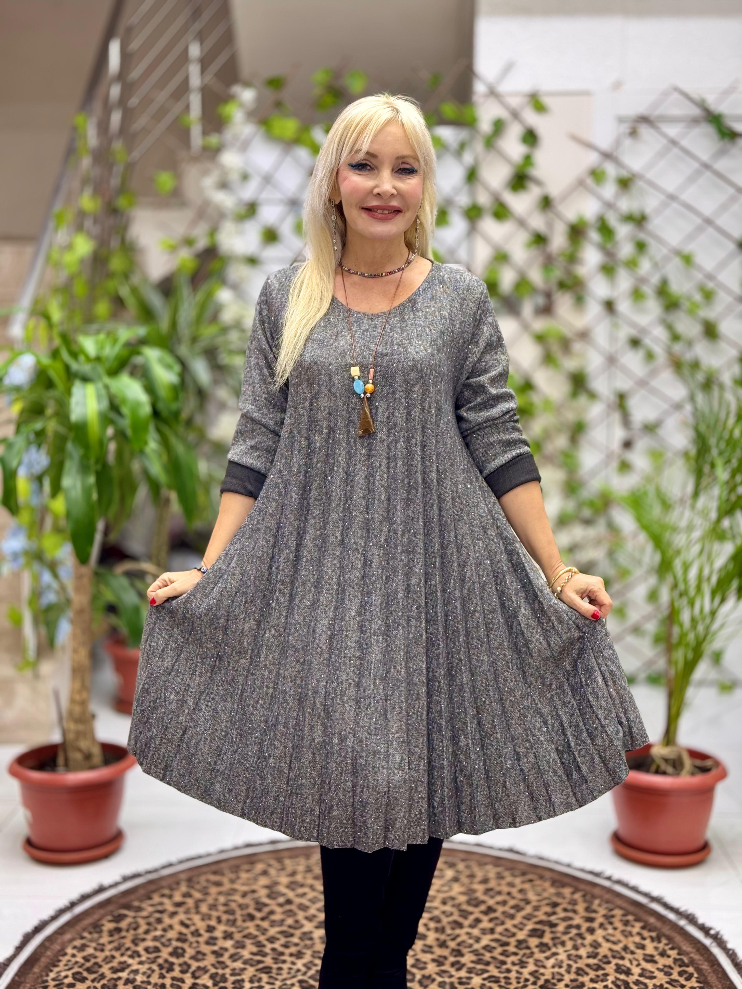 NC21419 Kolyeli Taşlı Pileli İtalyan Triko Elbise Gri