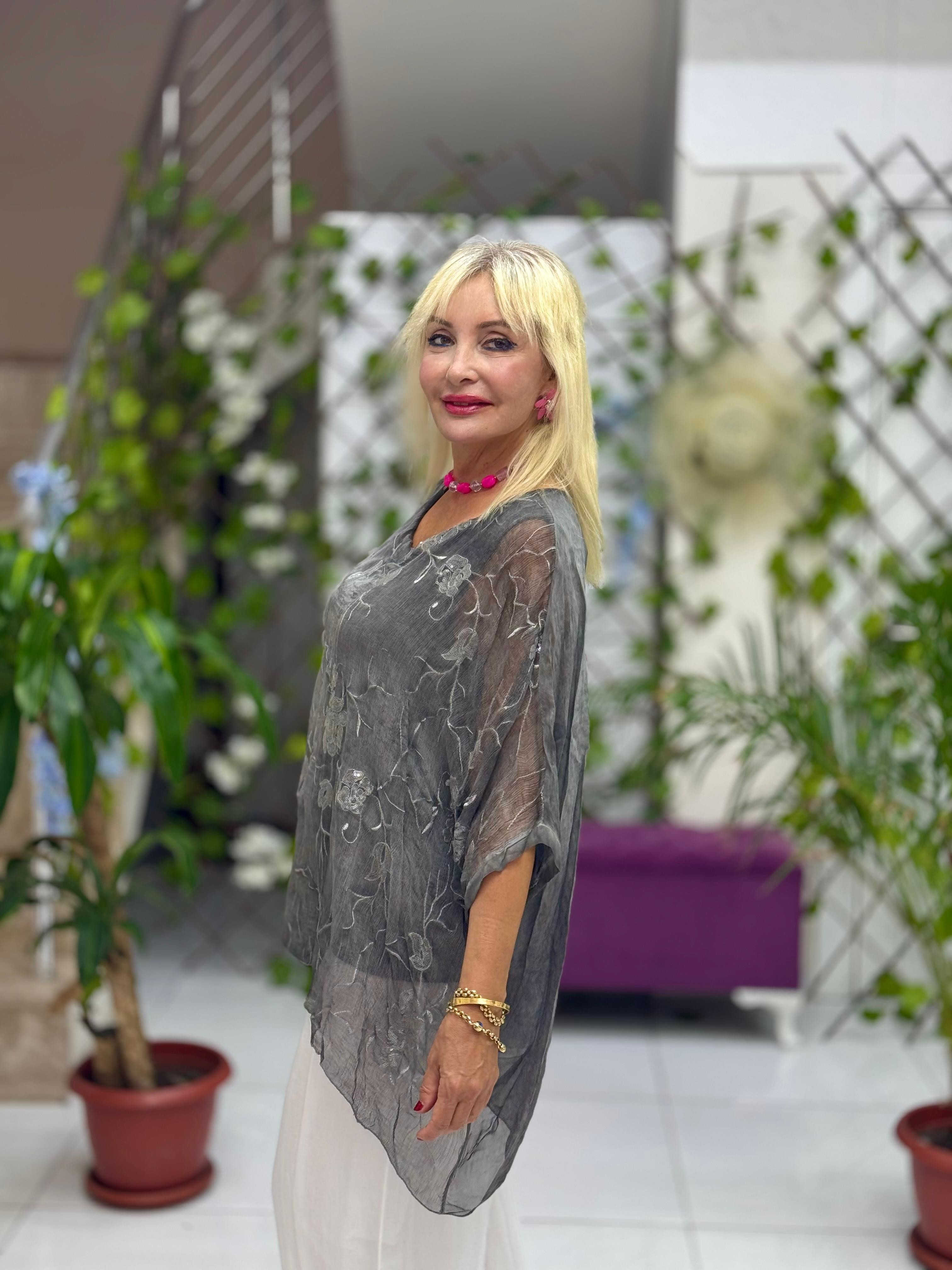 NC66893 İtalyan Pul Payetli İpek Bluz Füme