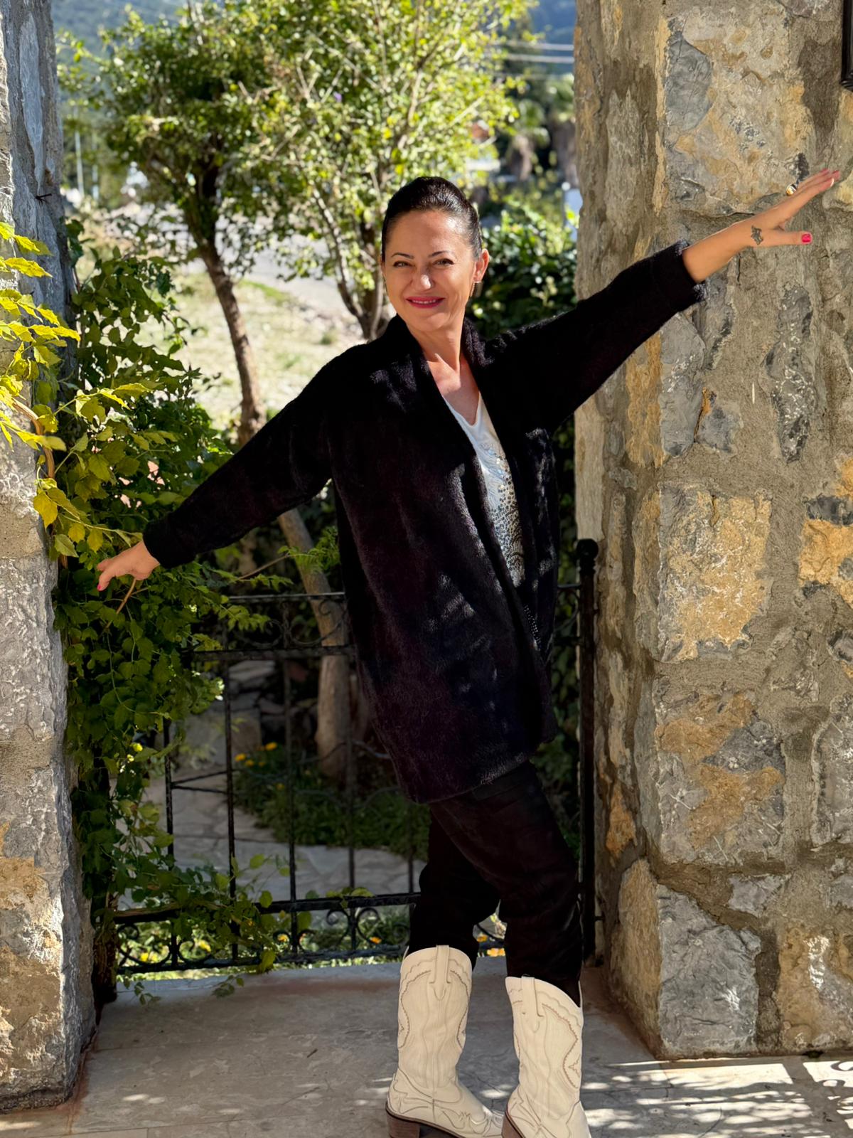 NC25026 Kapamasız Yün Hırka Siyah