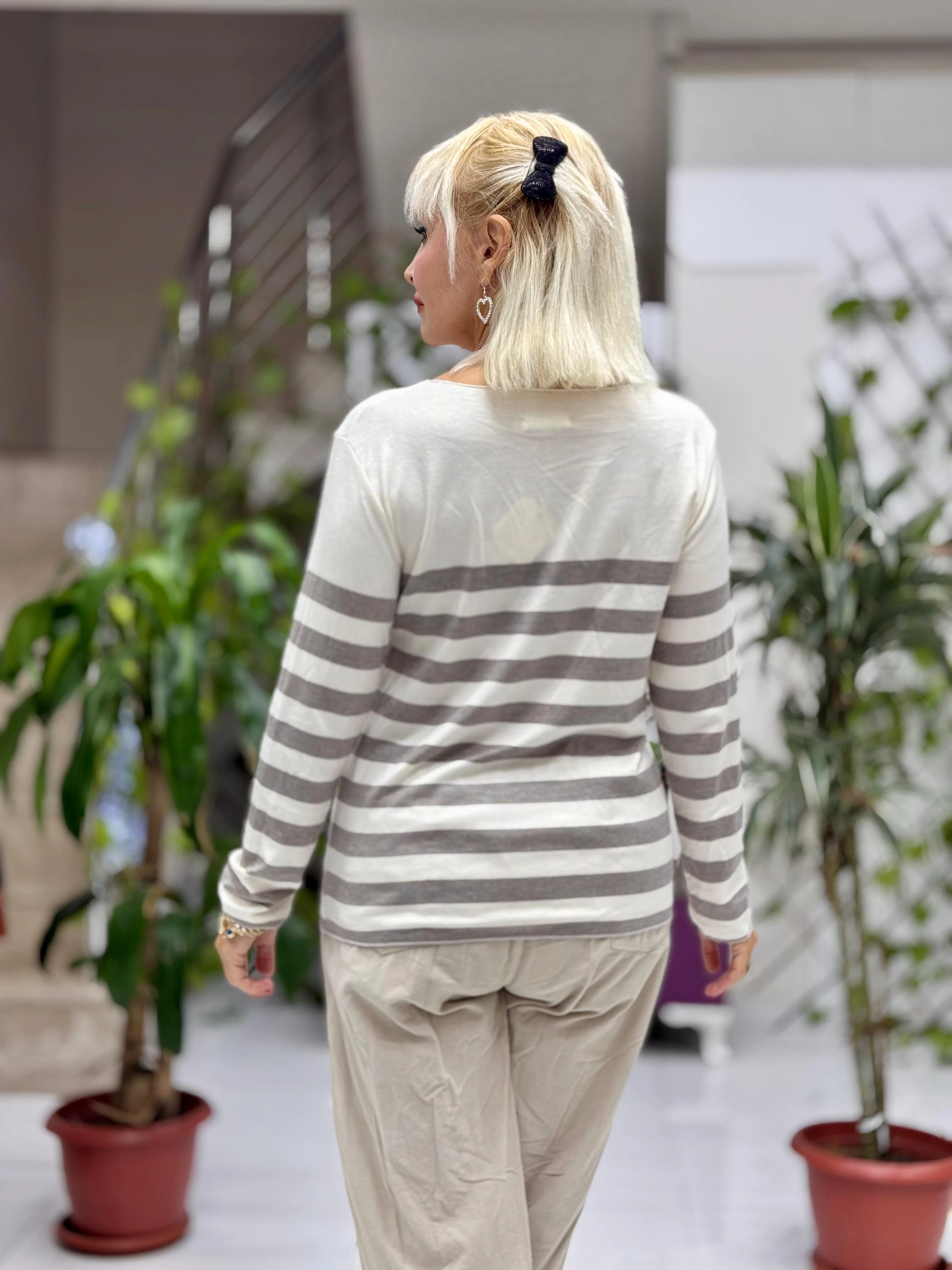 NC20251 İtalyan Yatay Çizgili V Yaka Triko Bluz Vizon