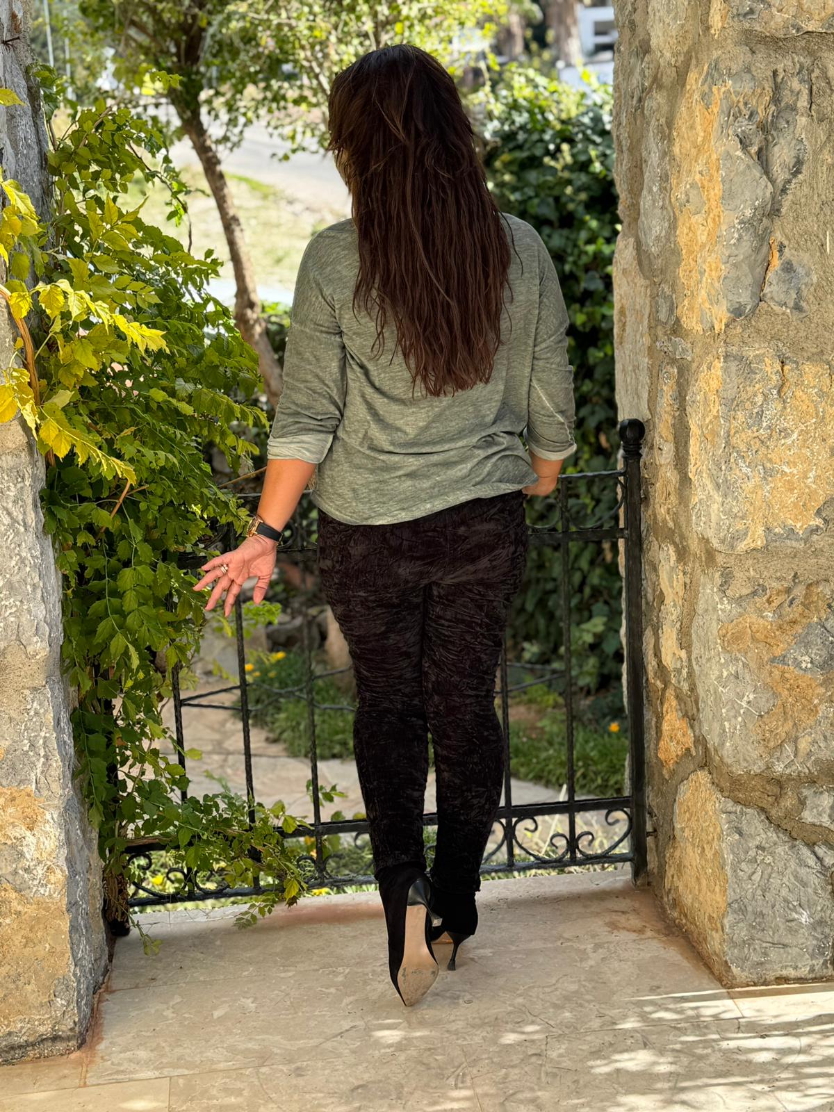 YG42030 Kalp Desenli Pullu İtalyan Triko Bluz Haki