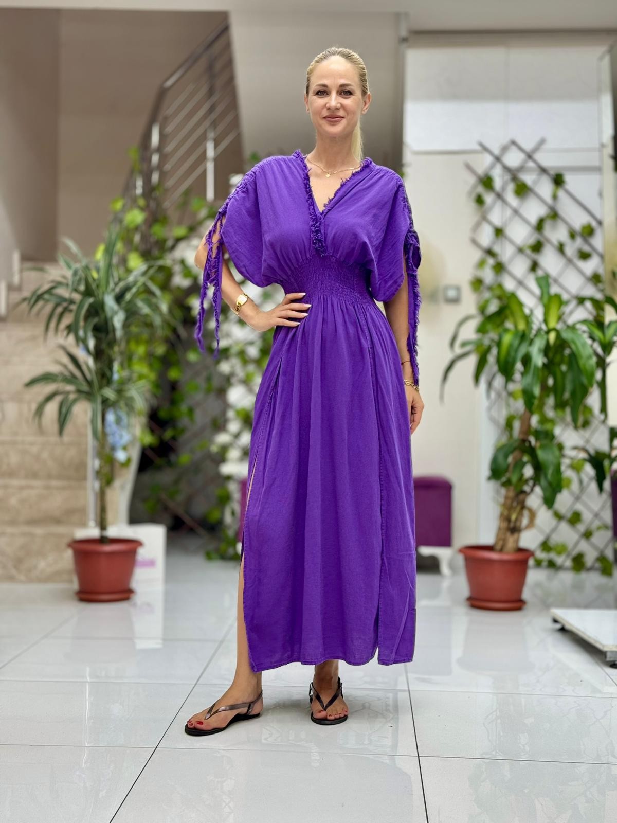 PT242500 Beli Lastikli Yaka Omuz Püsküllü Derin Yırtmaçlı Coton Elbise Mor