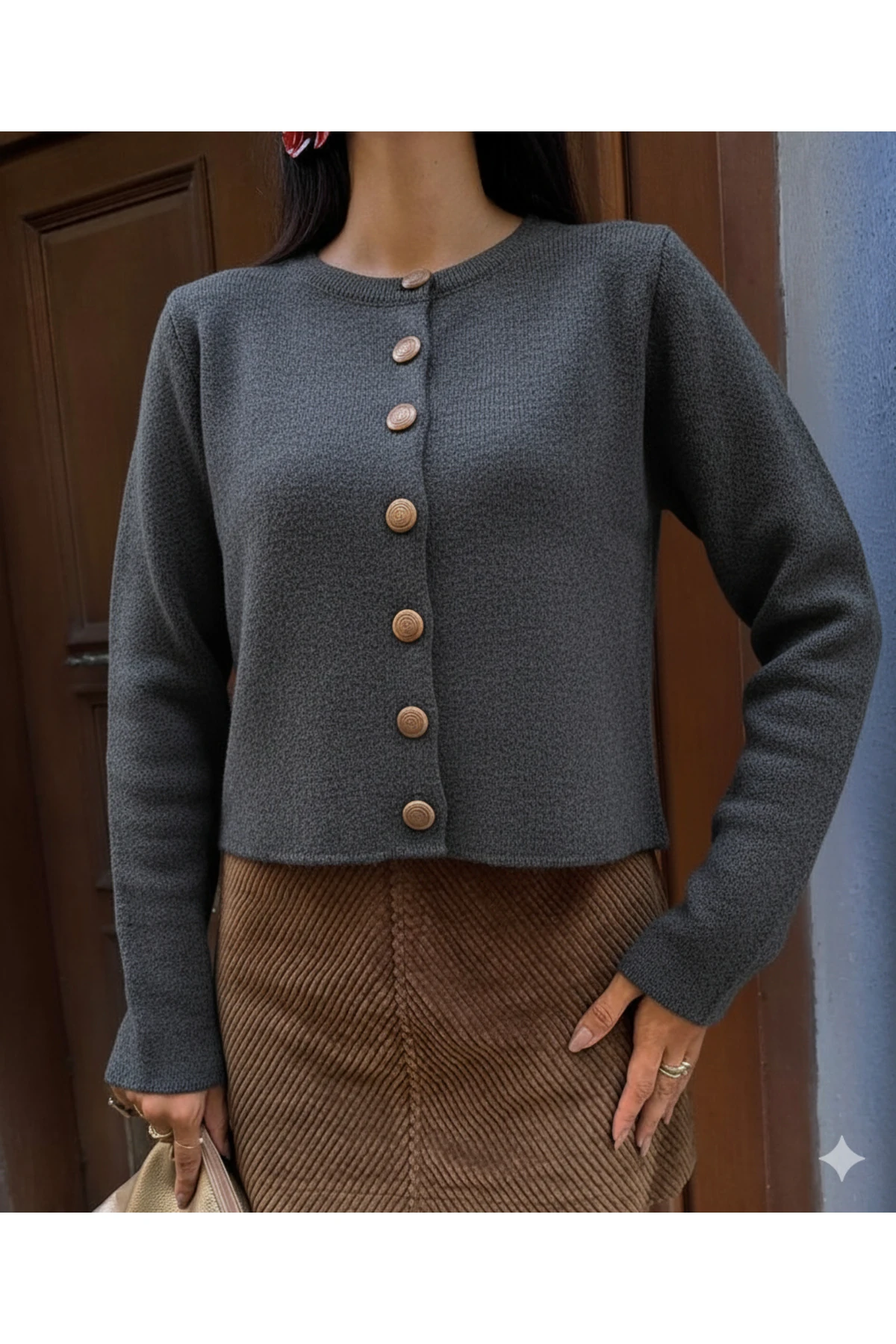 Düğmeli Triko Hırka – Kalın Örgü, Butik Koleksiyon