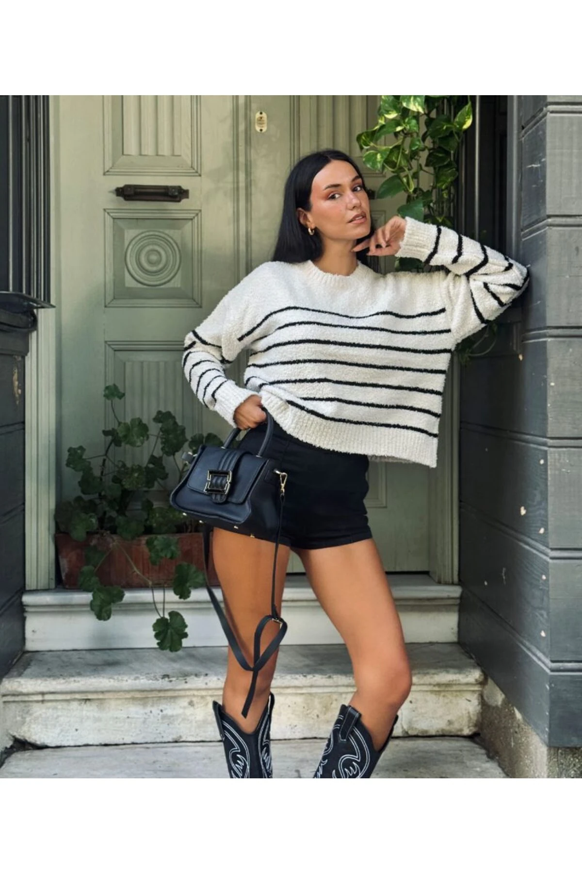 Çizgili Dokulu Triko Kazak – Butik Koleksiyon