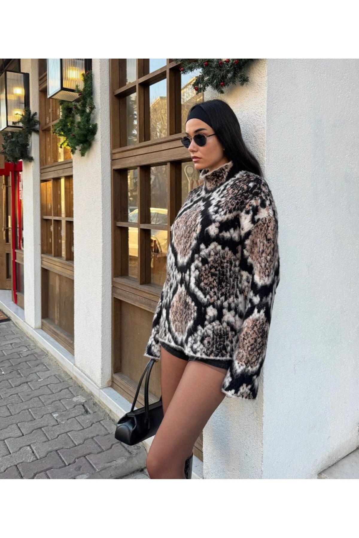 Geometrik Desenli Tüylü Triko Kazak – Butik Koleksiyon