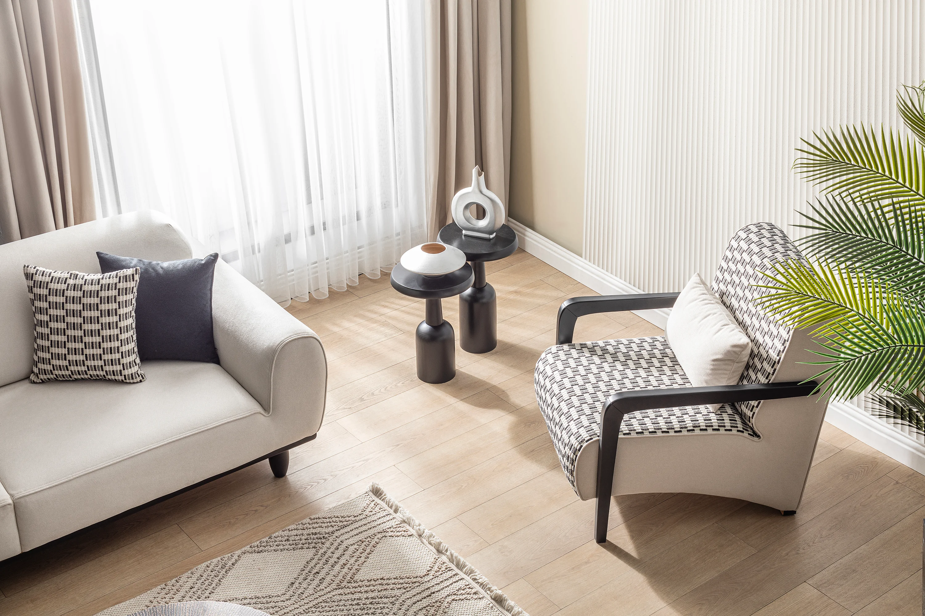 Bornova Siyah Ahşaplı Koltuk Takımı