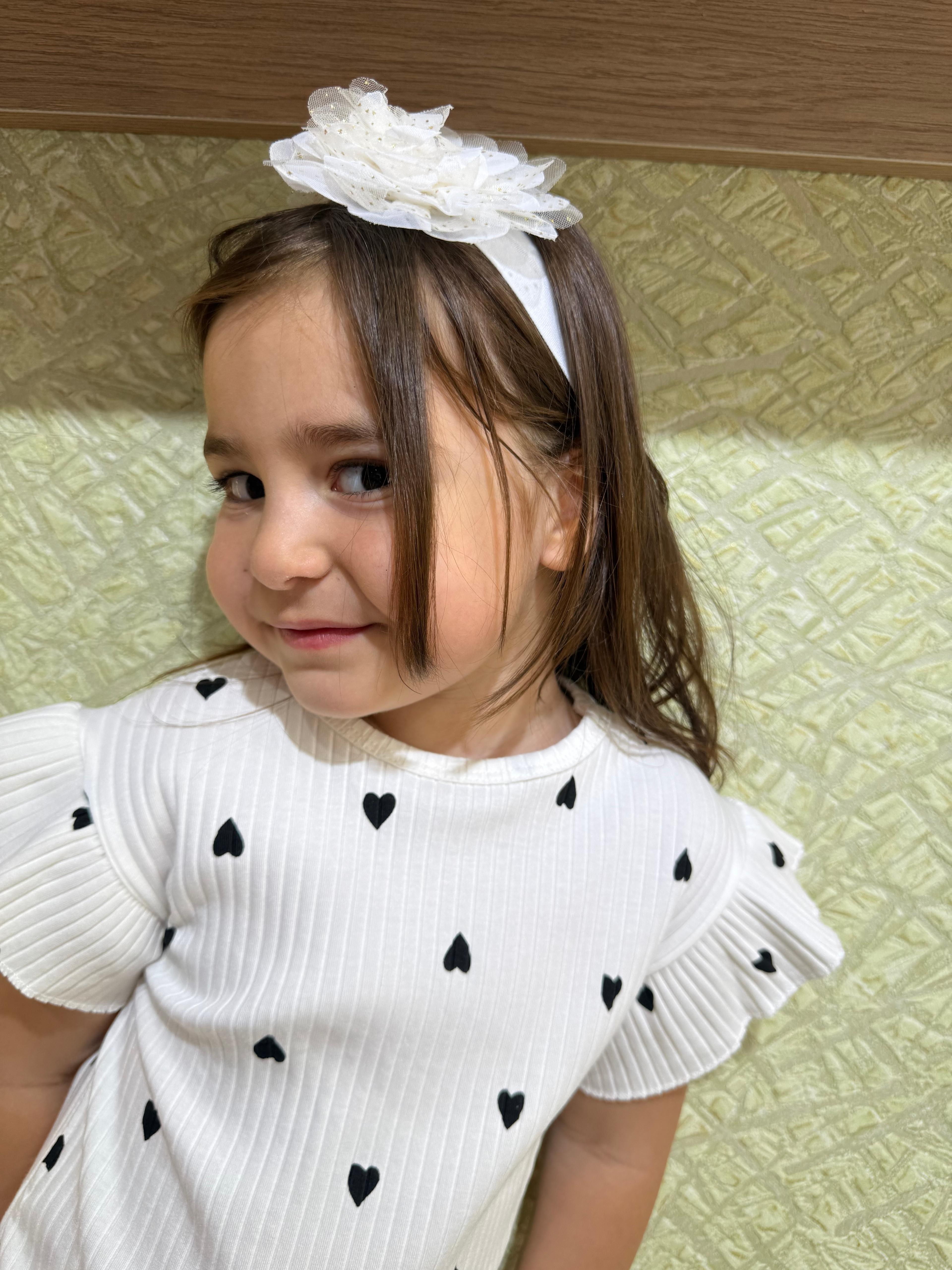 Kolu Fırfırlı Kalp Desenli Kız Takım - kemik rengi