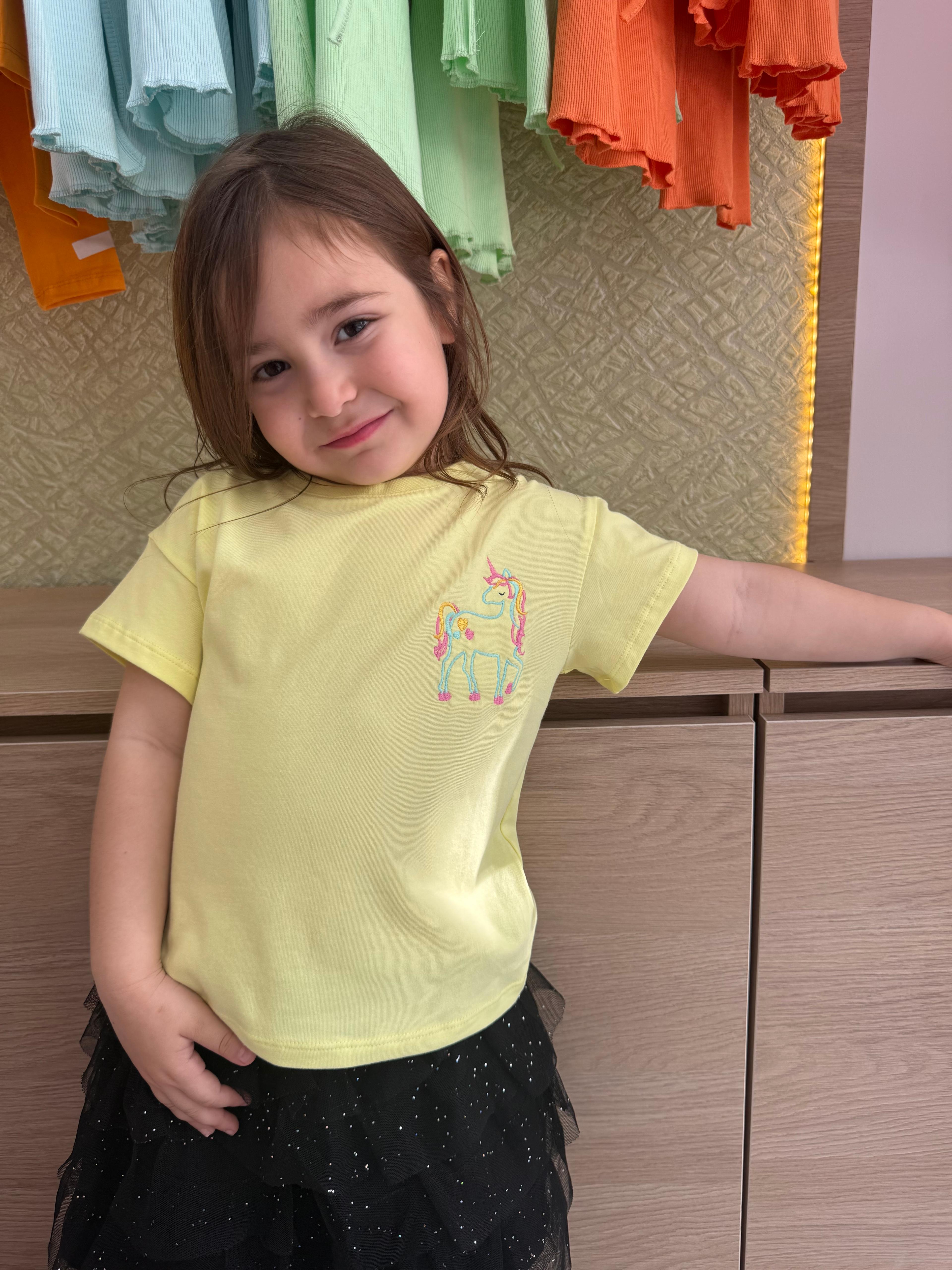 Unicorn Nakış İşlemeli Kız Tişört - Sarı