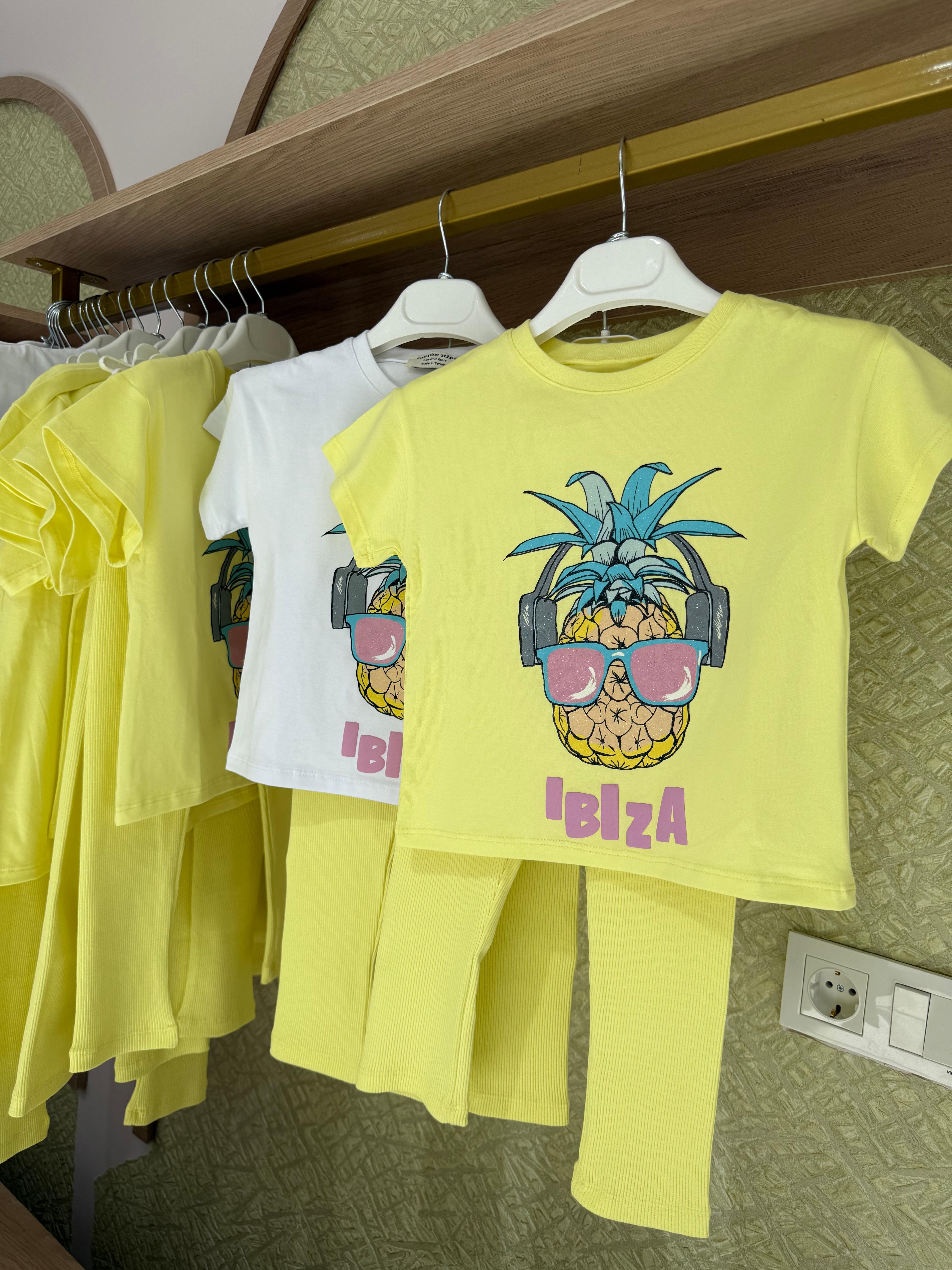 Simli Ananas Baskılı Beyaz Kız Takım