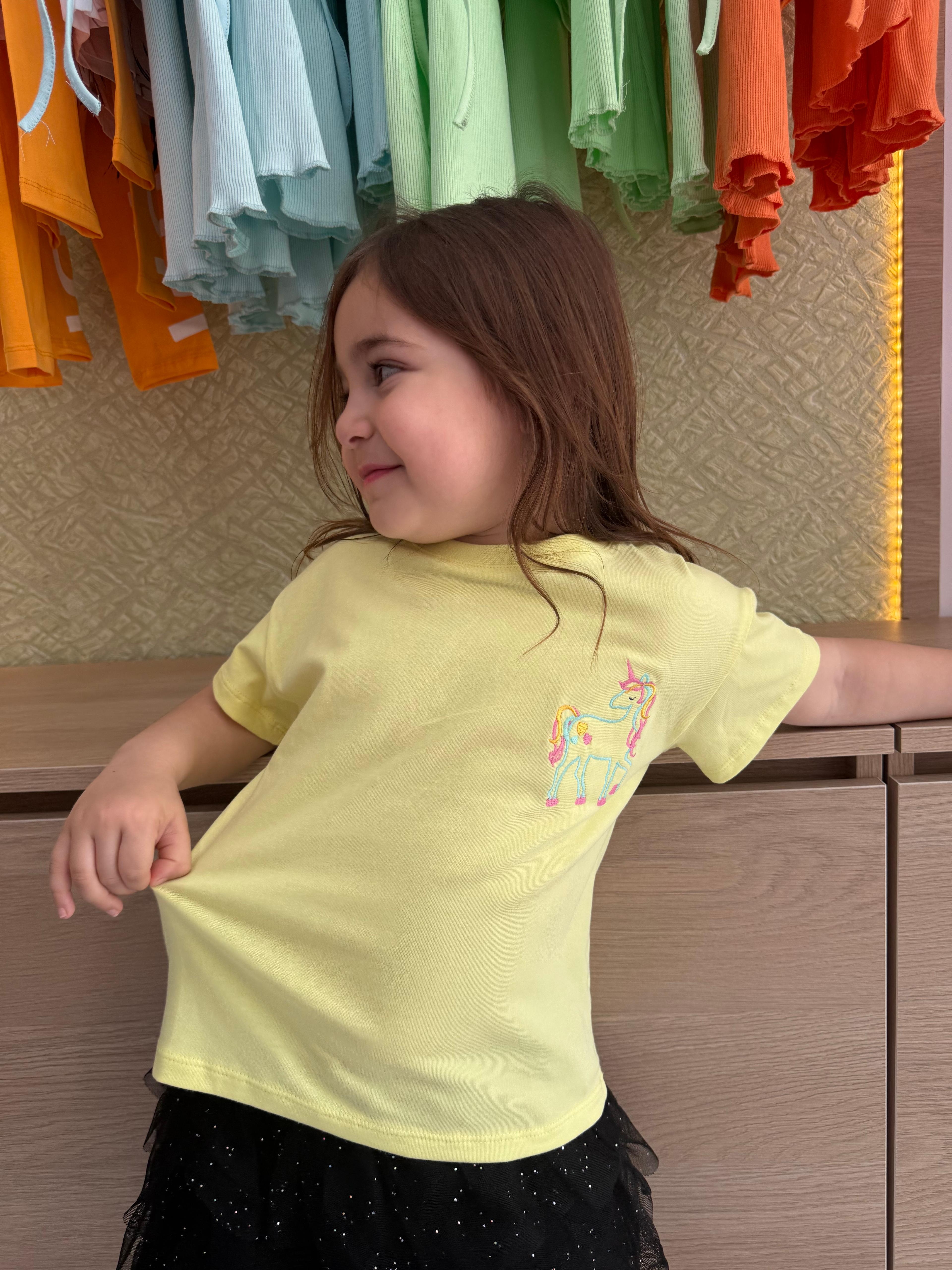 Unicorn Nakış İşlemeli Kız Tişört - Sarı