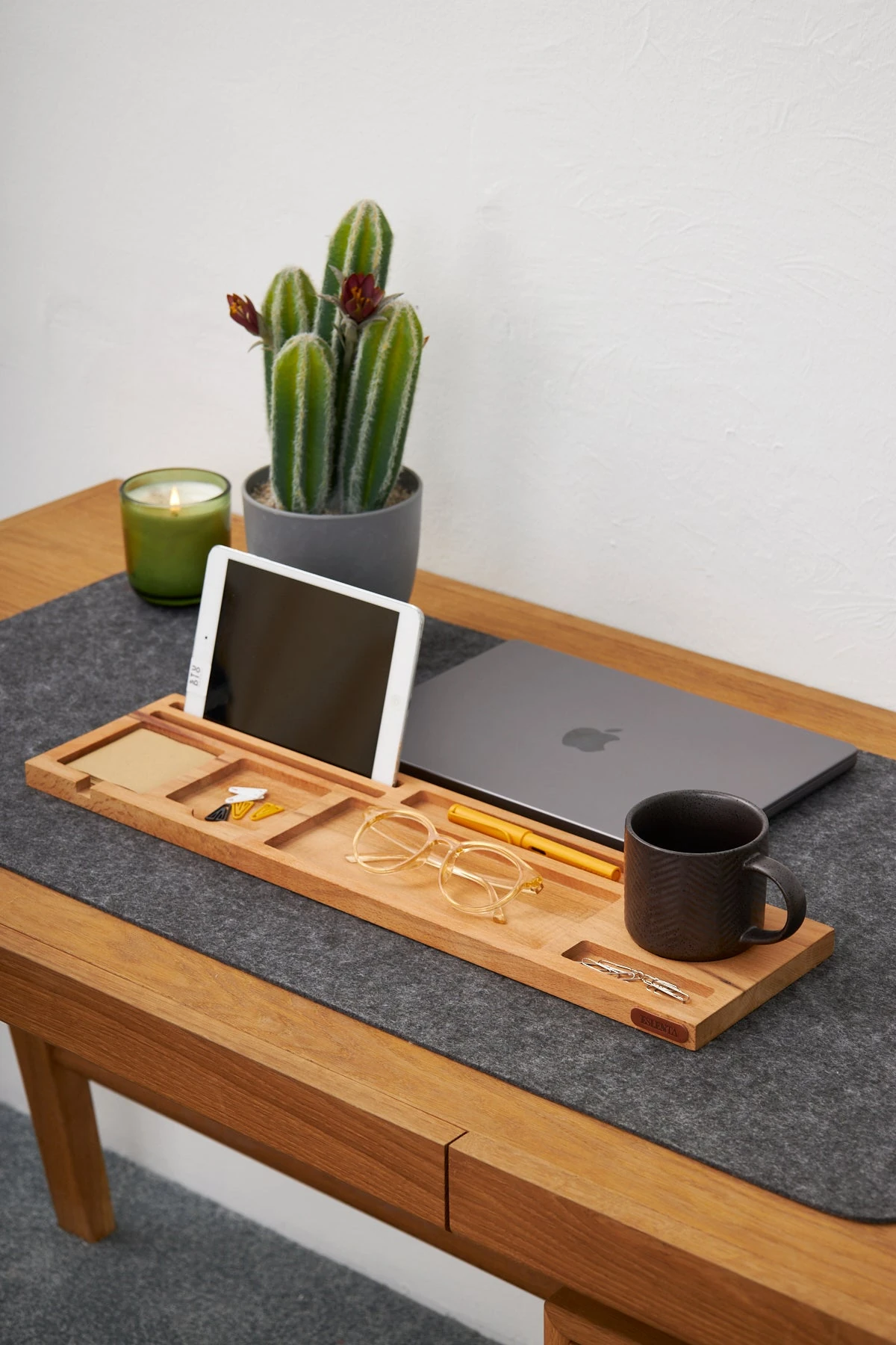 Ahşap Masa Üstü Düzenleyici