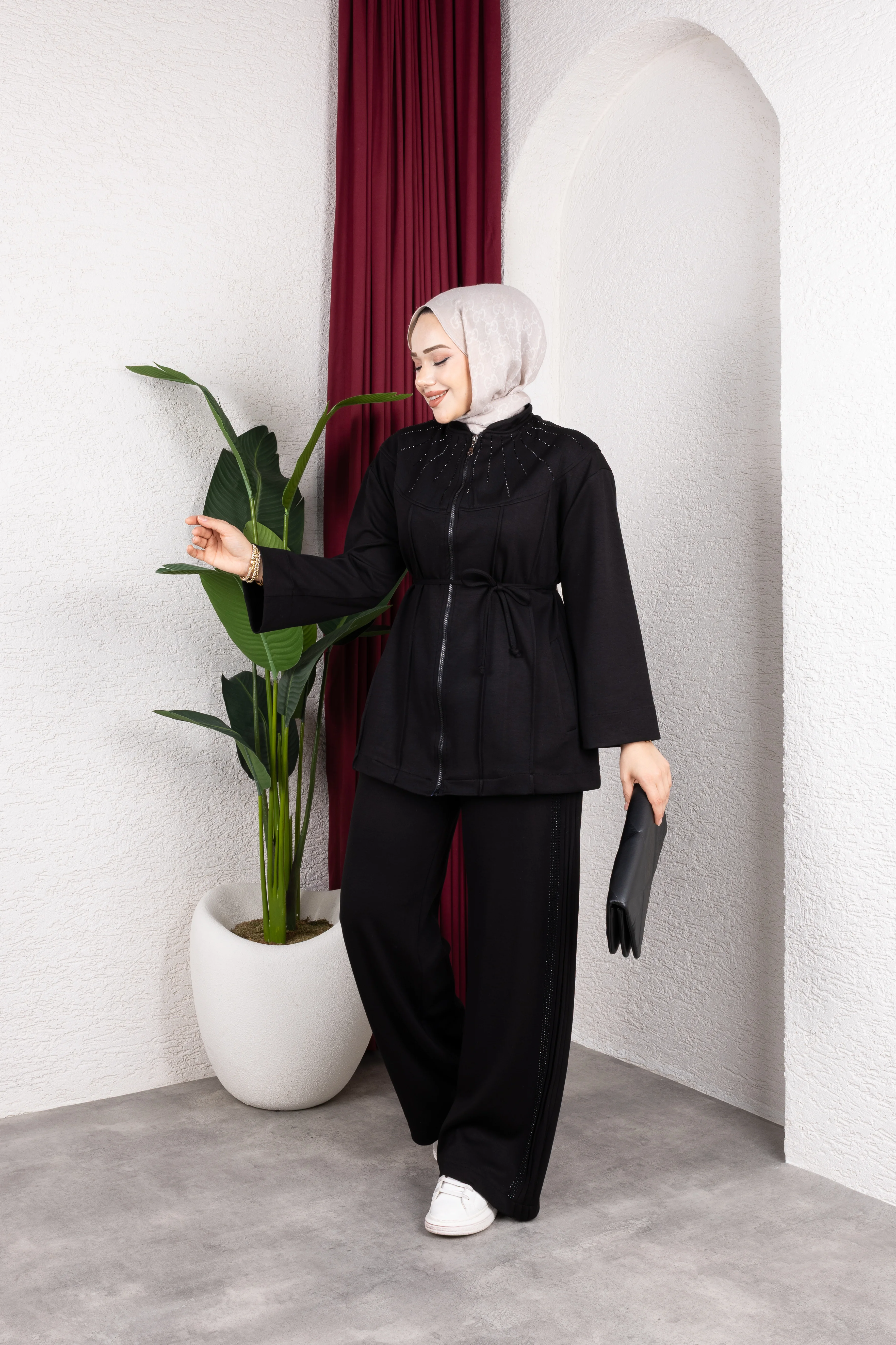 Alena Taşlı Takım Siyah