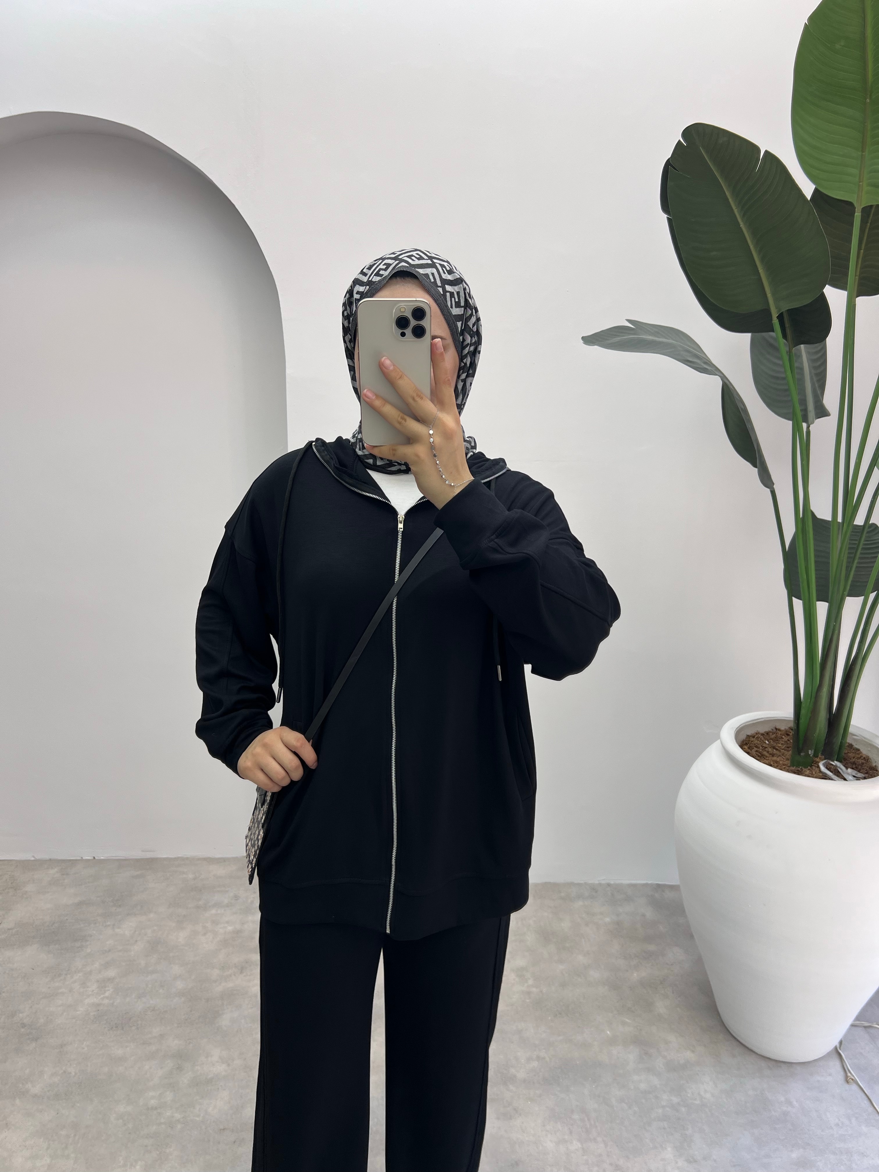Basic Kapşonlu Pantolonlu Takım Siyah