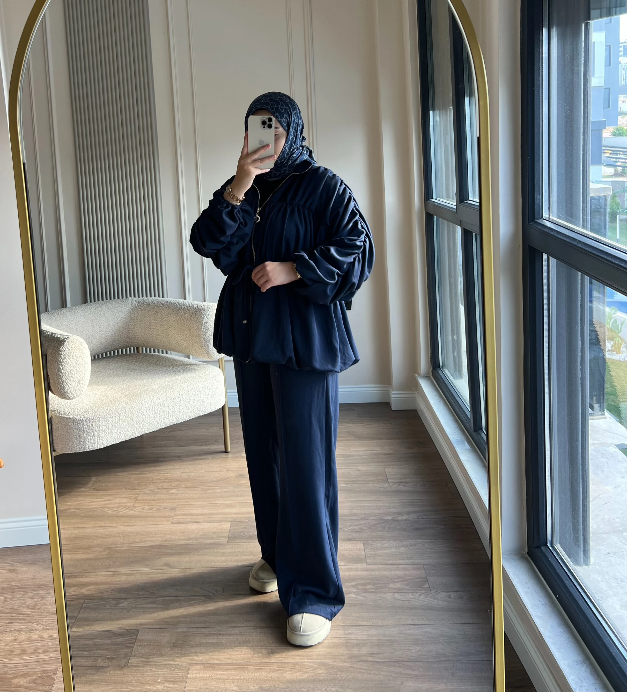 Büzgü Detaylı Pantolonlu Takım Lacivert 