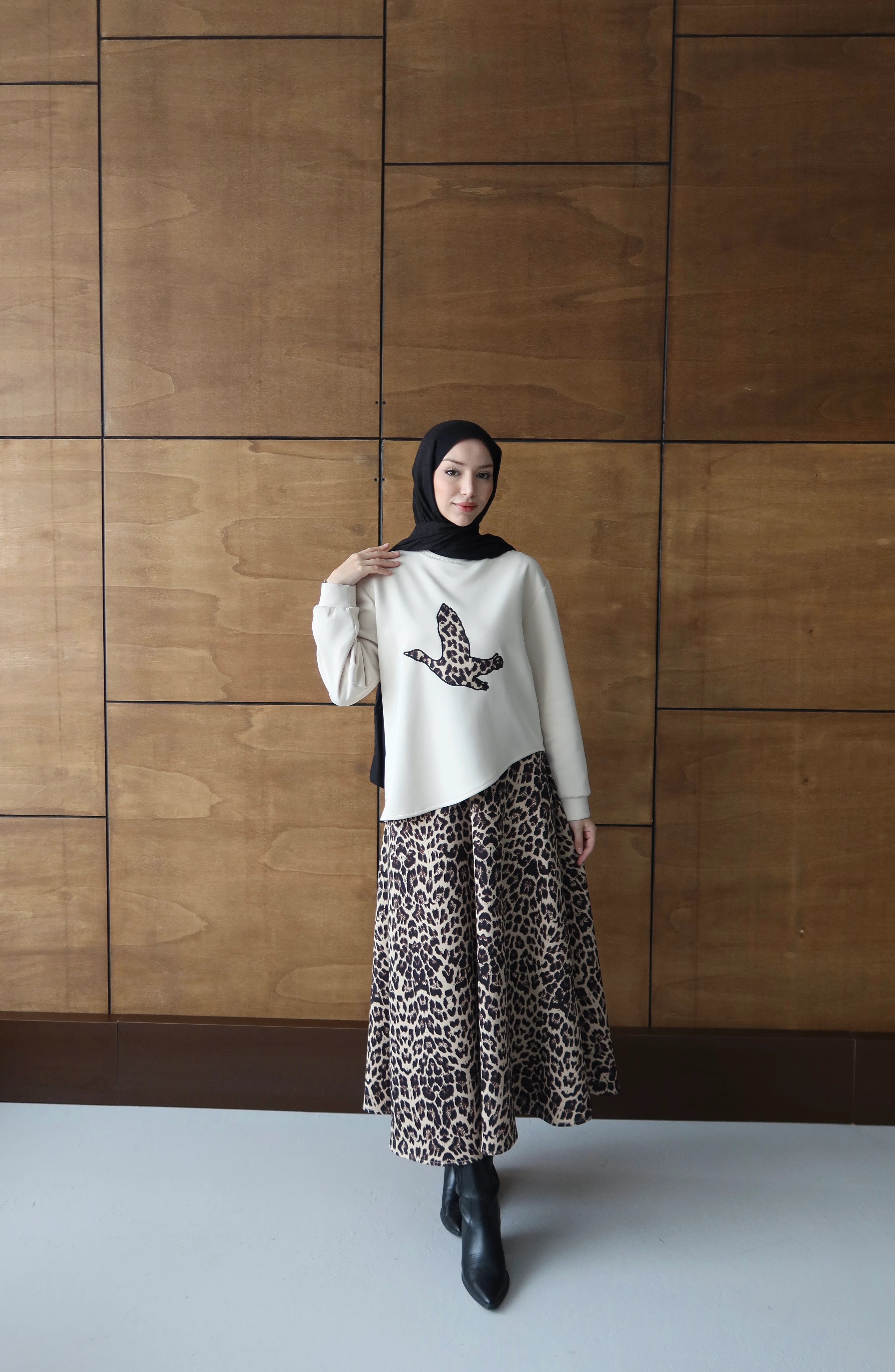 Emma Etekli Takım Taş 