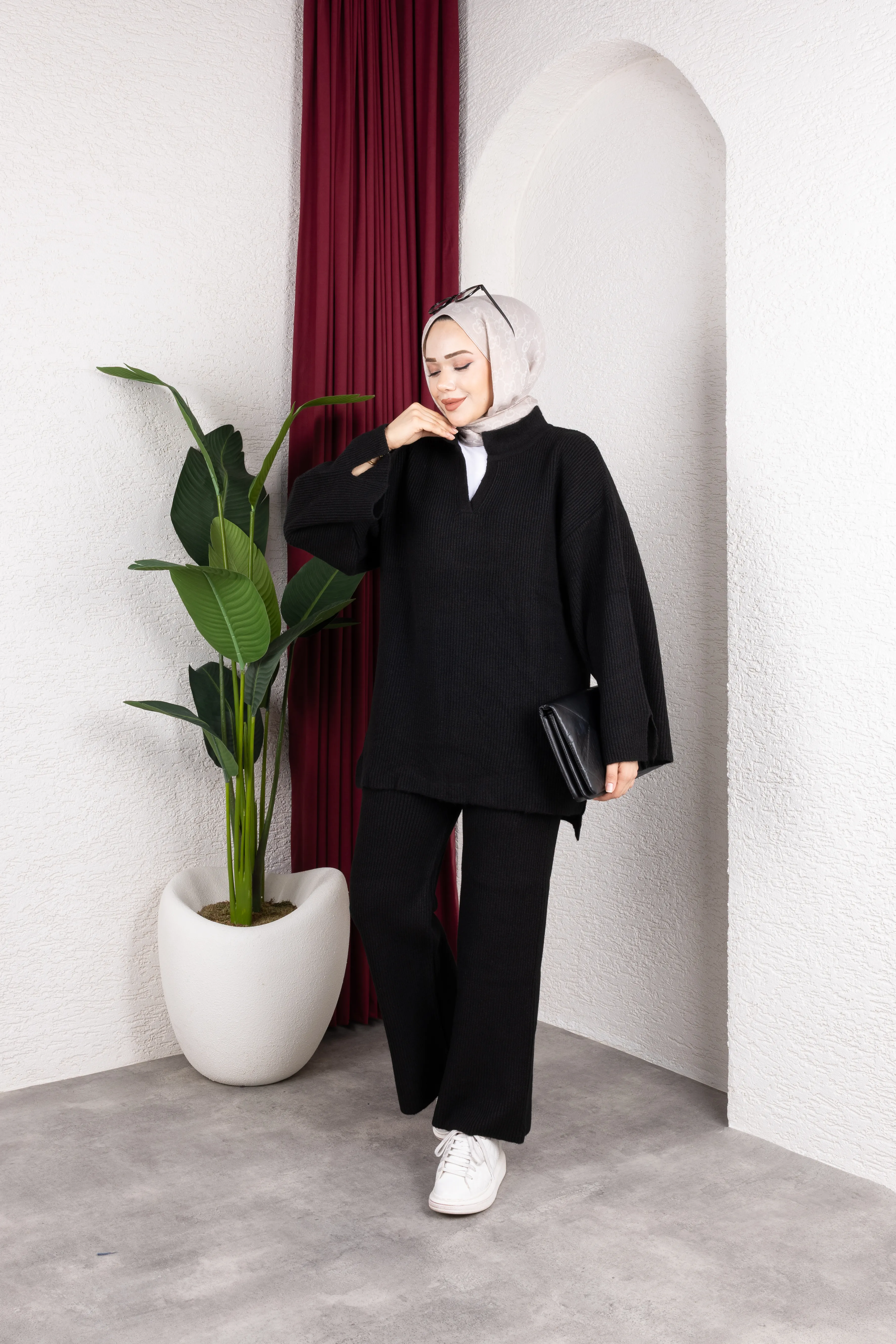 V Yaka Premıum Pantolonlu Takım Siyah