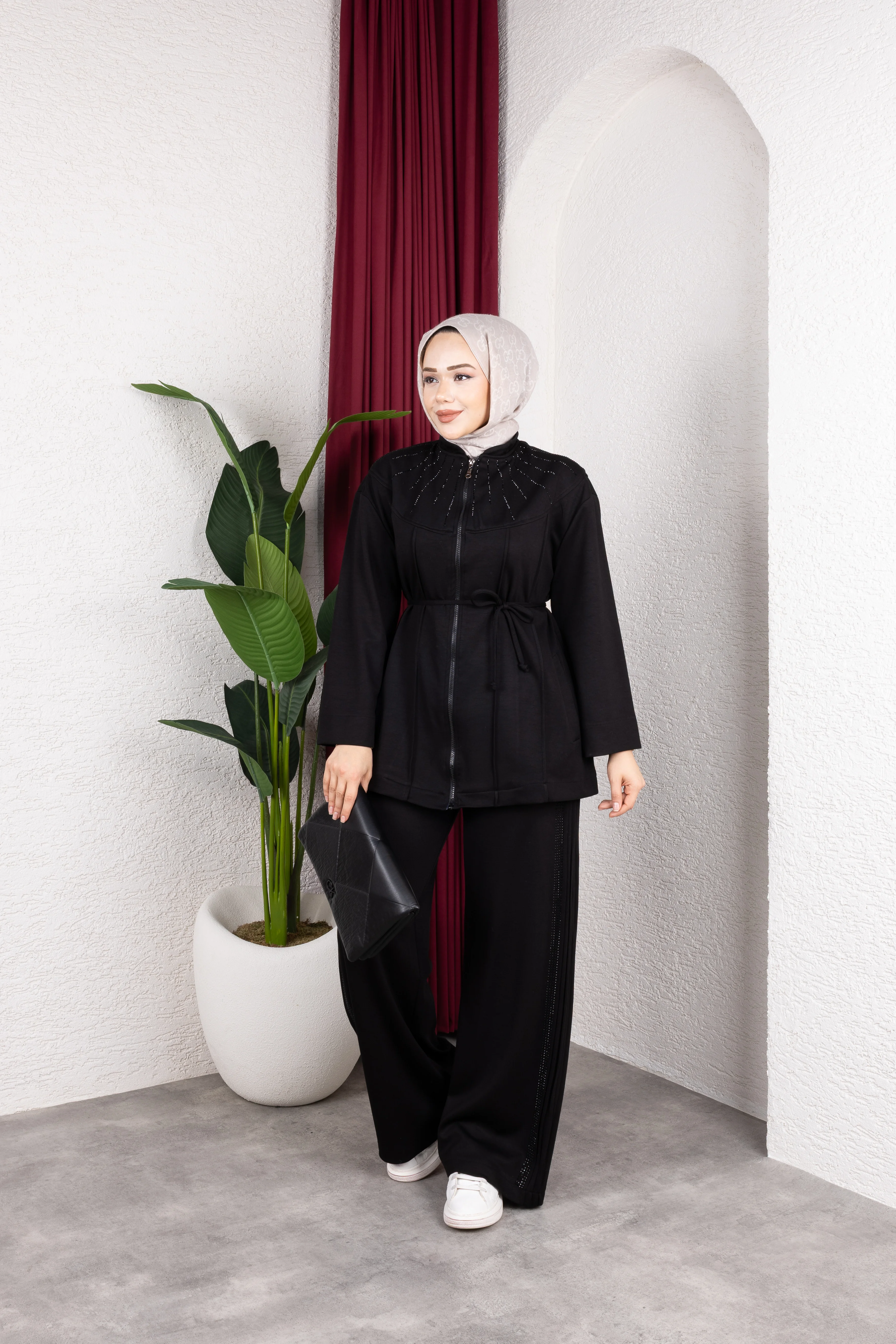 Alena Taşlı Takım Siyah